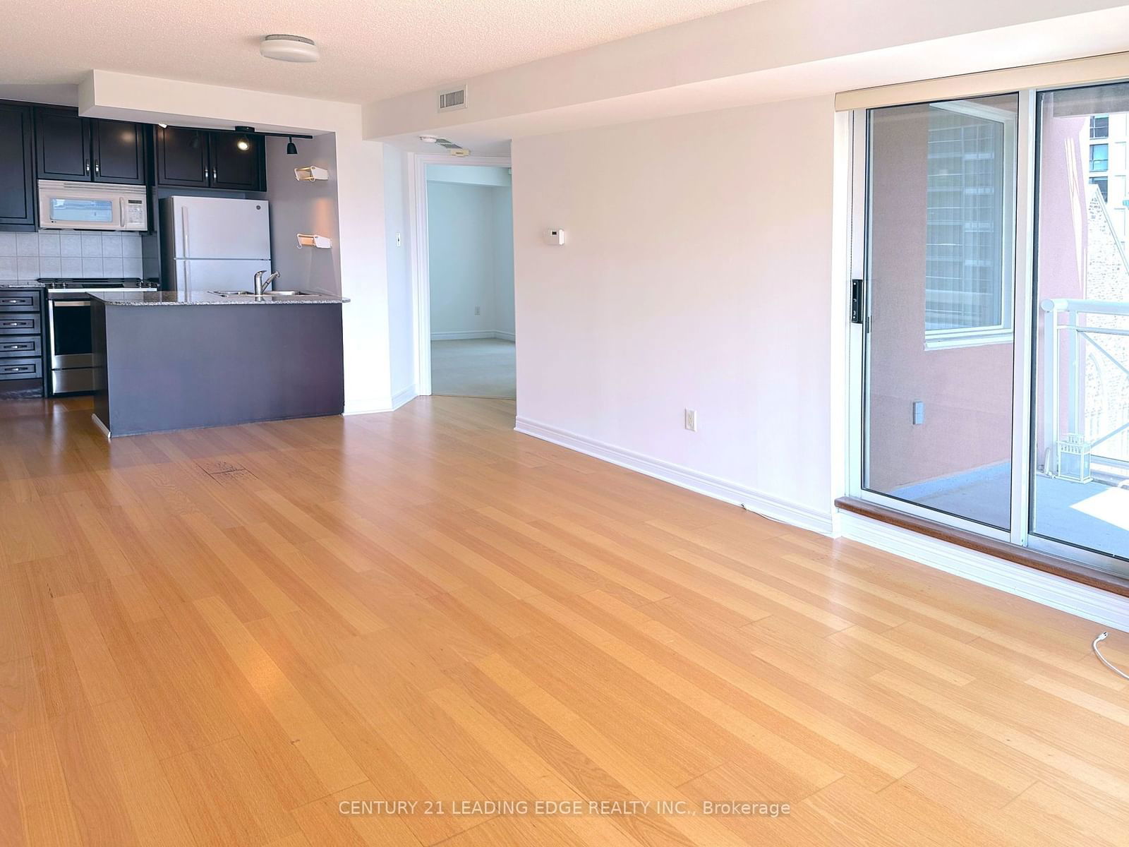 100 Hayden St, unit 907 for rent - image #18