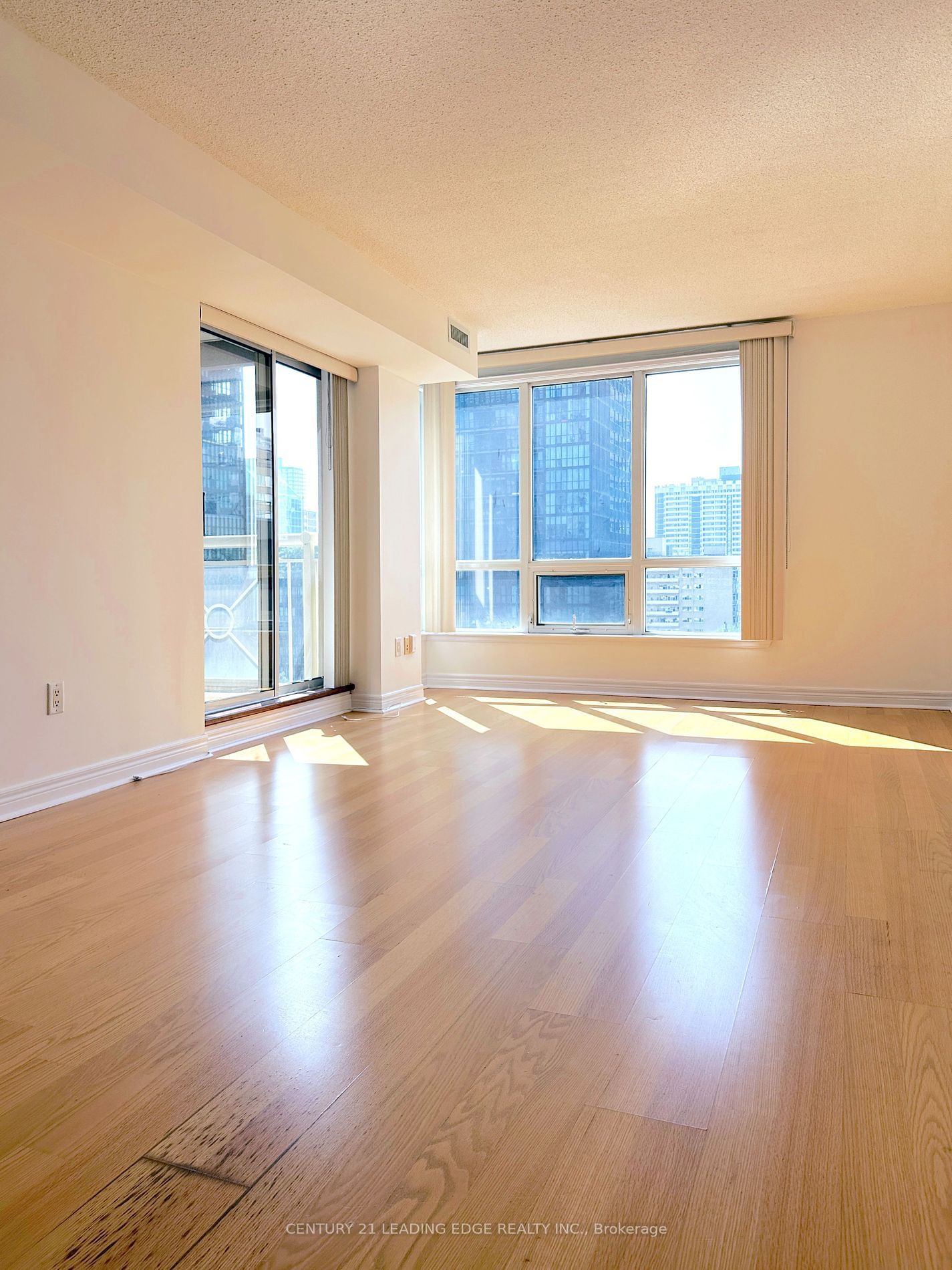 100 Hayden St, unit 907 for rent