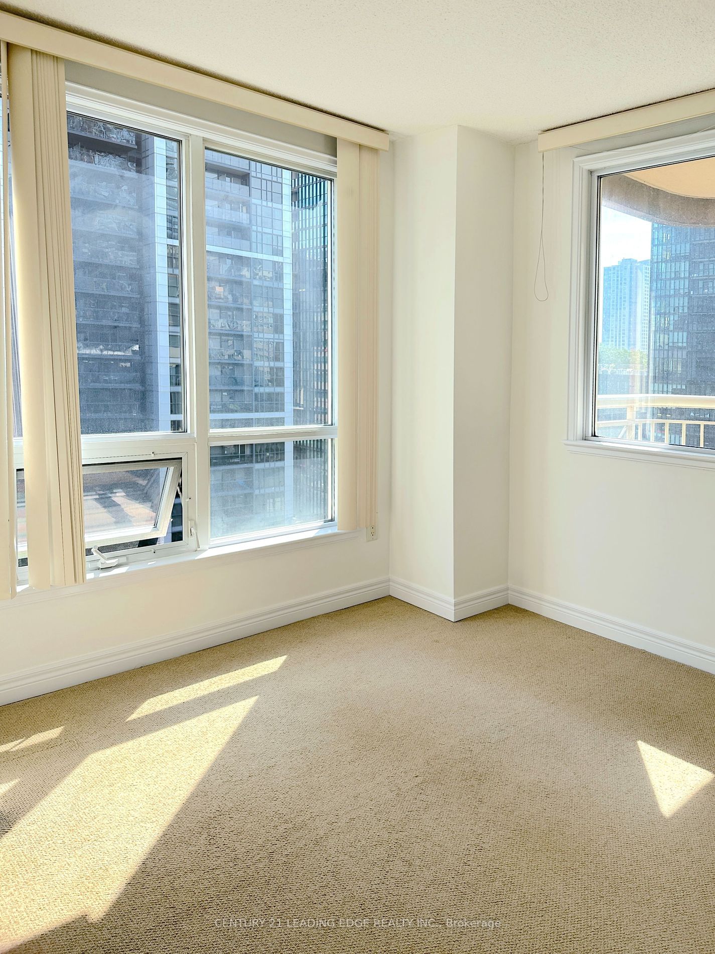 100 Hayden St, unit 907 for rent - image #22