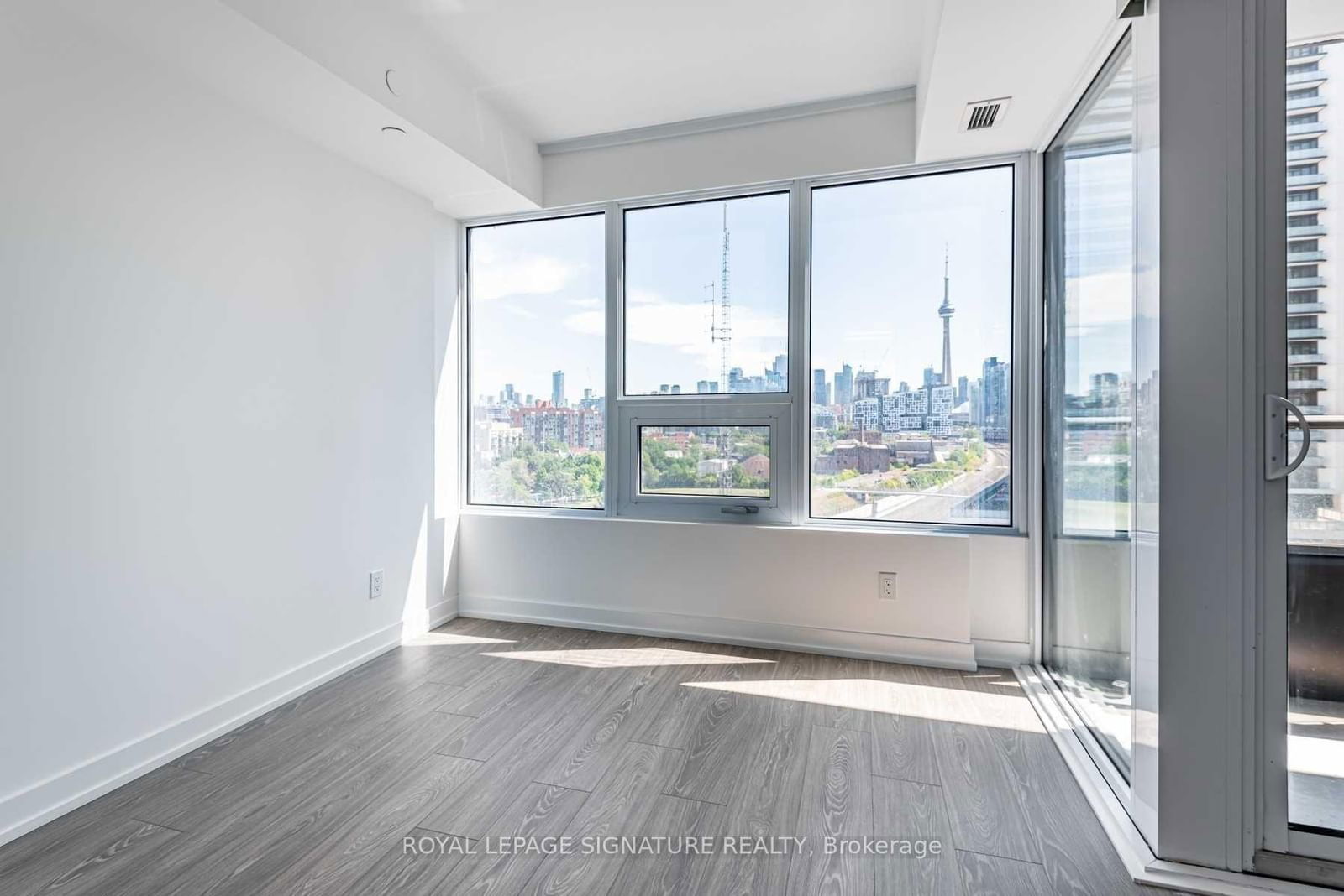 19 Western Battery Rd, unit 1202 for rent - image #11