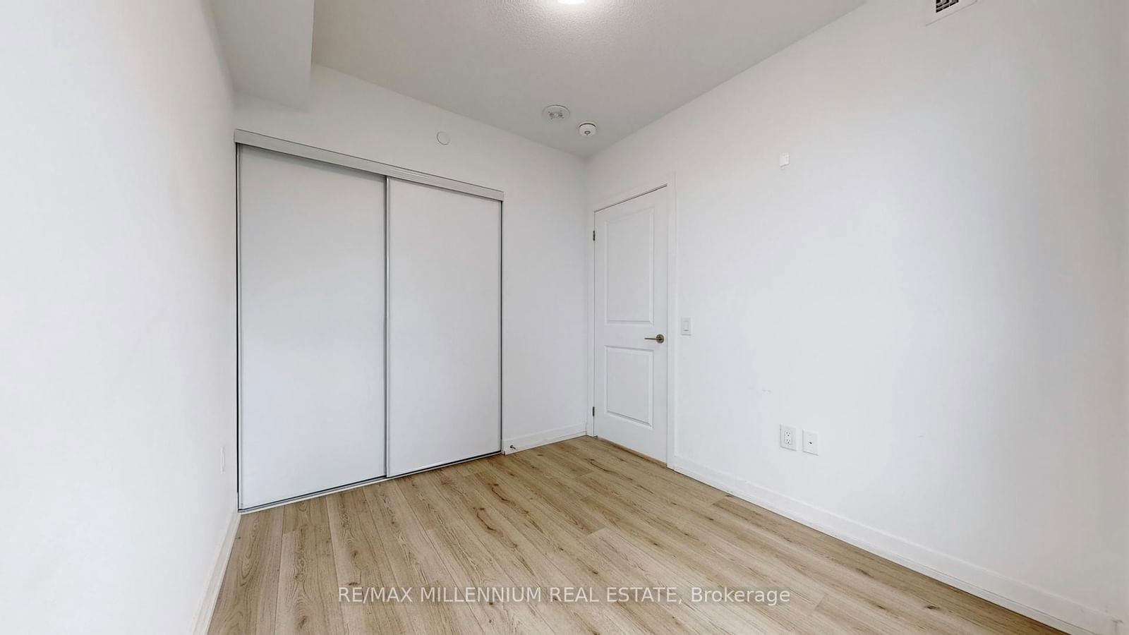 395 BLOOR St E, unit 3010 for rent - image #16