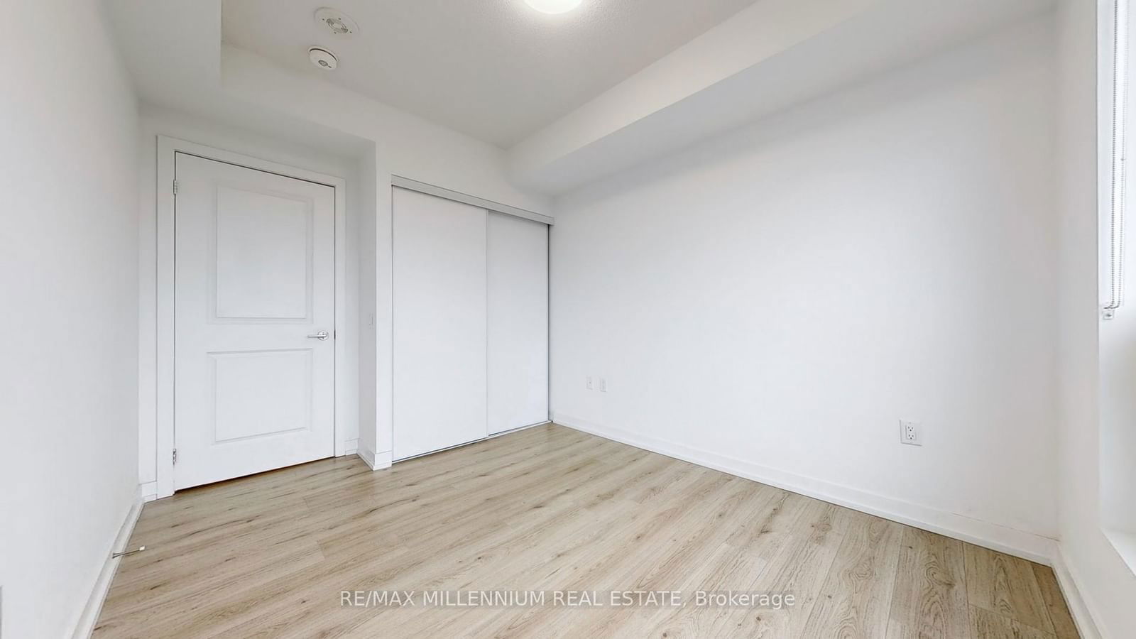 395 BLOOR St E, unit 3010 for rent - image #19