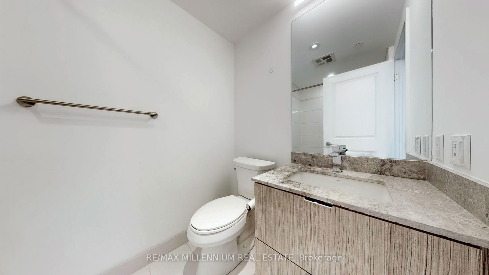 395 BLOOR St E, unit 3010 for rent - image #21