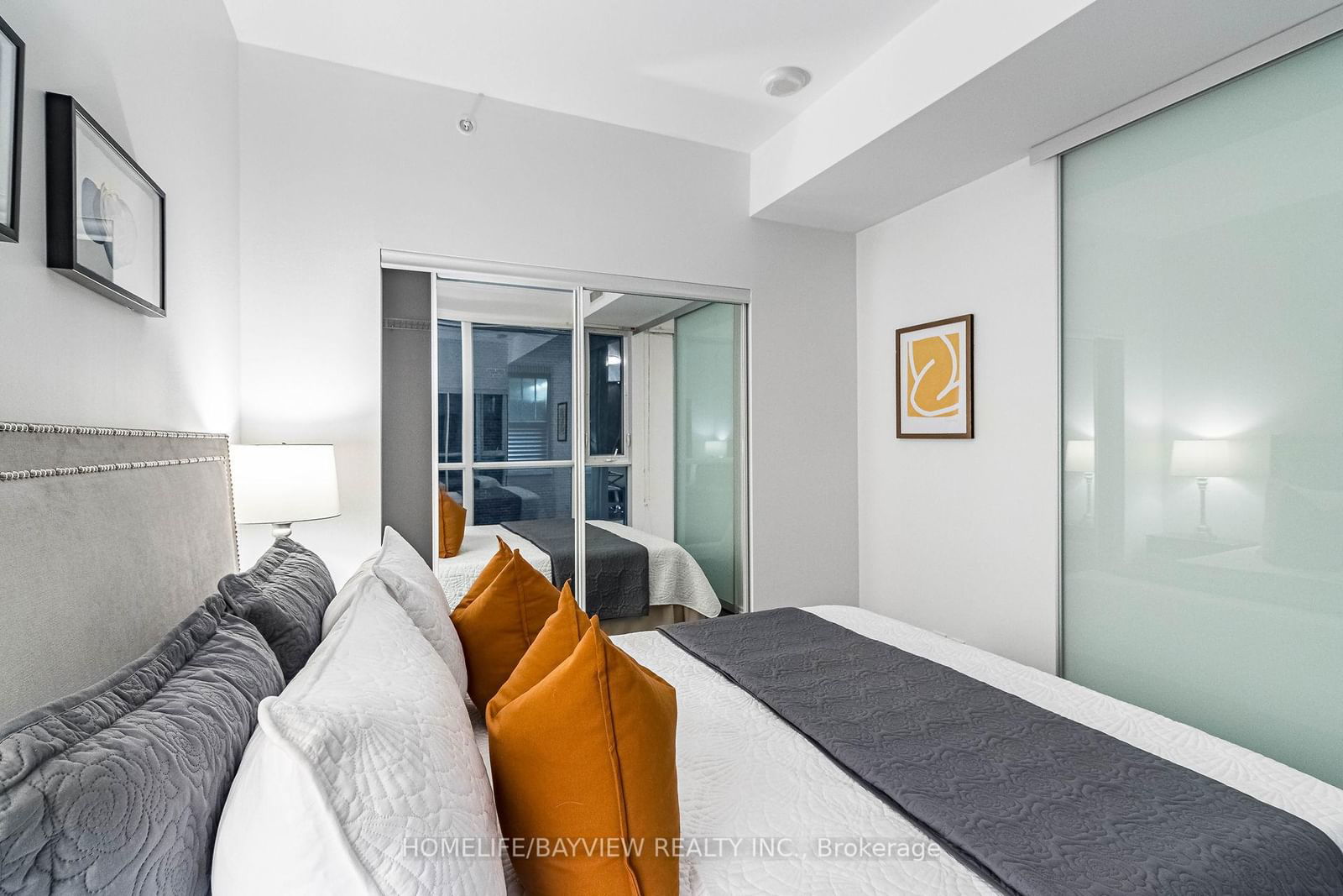 70 Temperance St, unit 1007 for sale