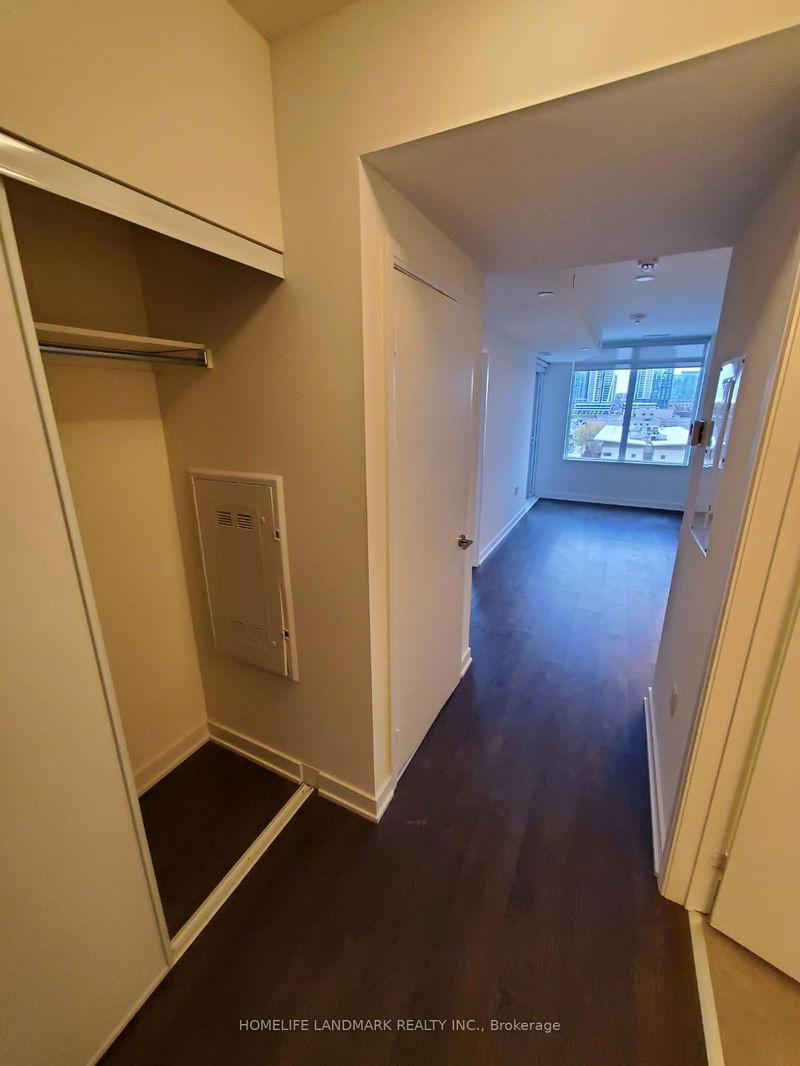 27 Bathurst St, unit 513W for rent - image #1