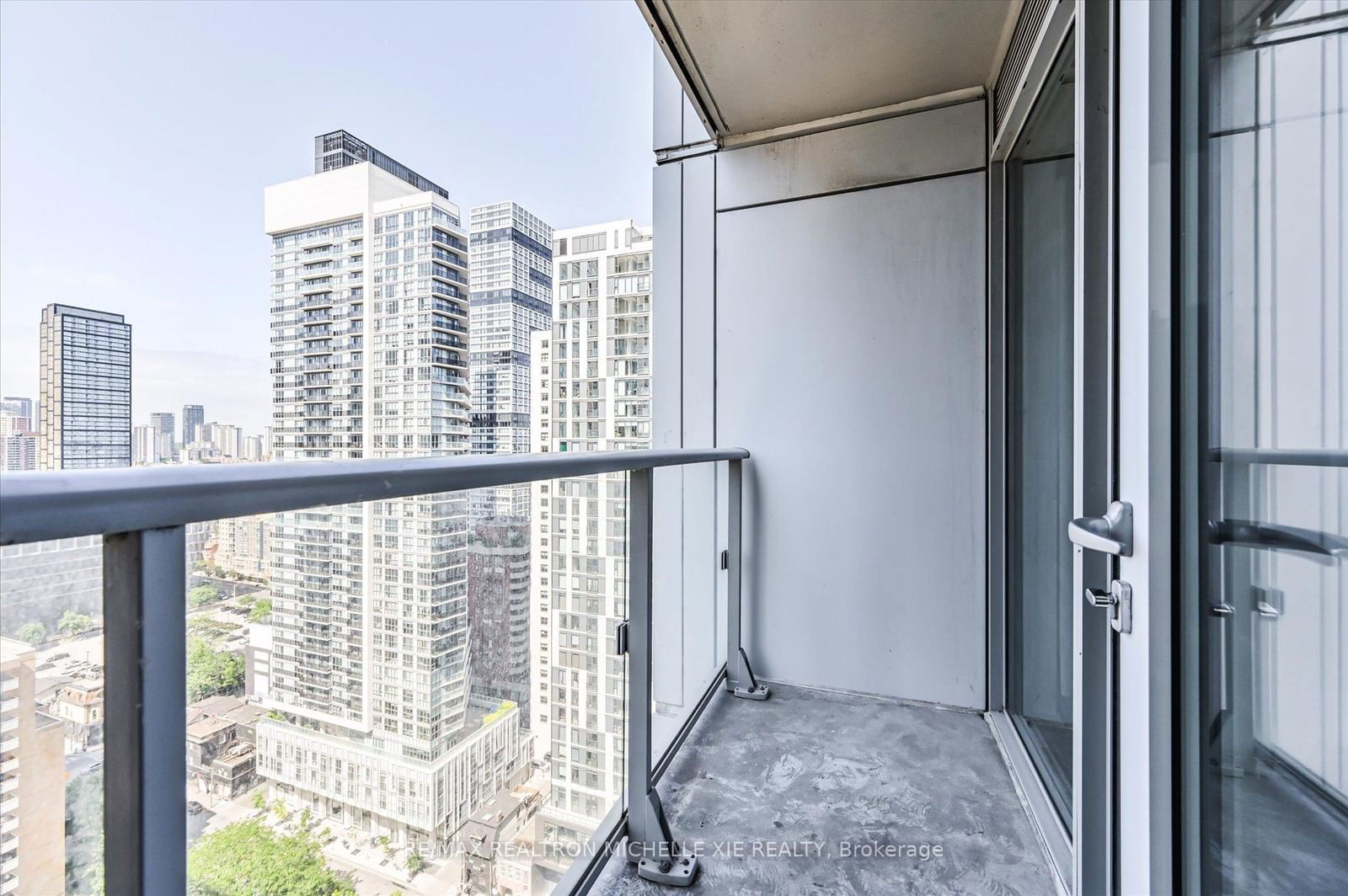 68 Shuter St, unit 2609 for sale