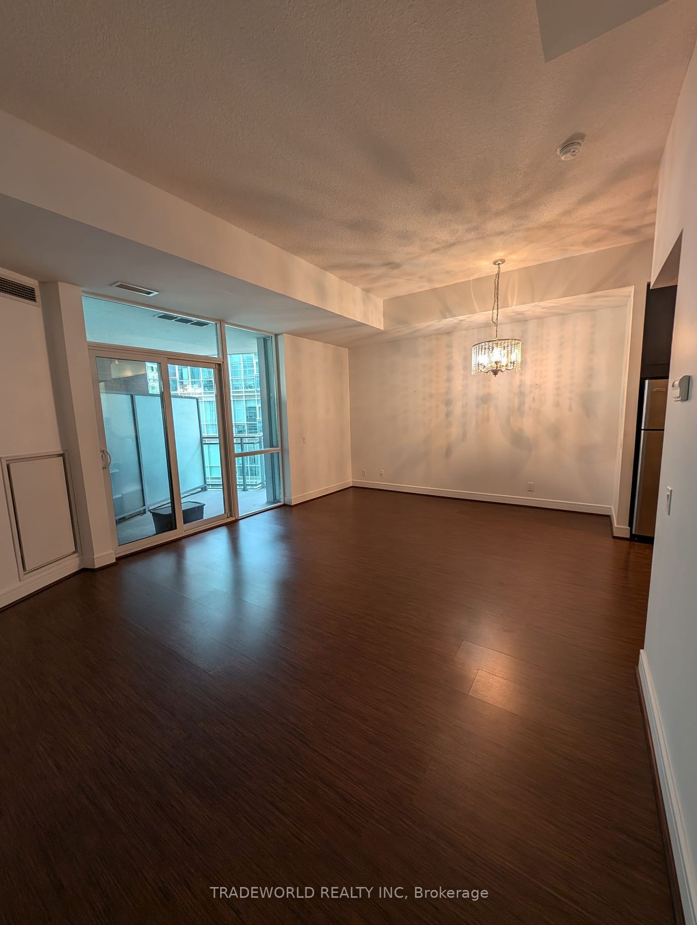 112 George St, unit 502 for rent - image #2