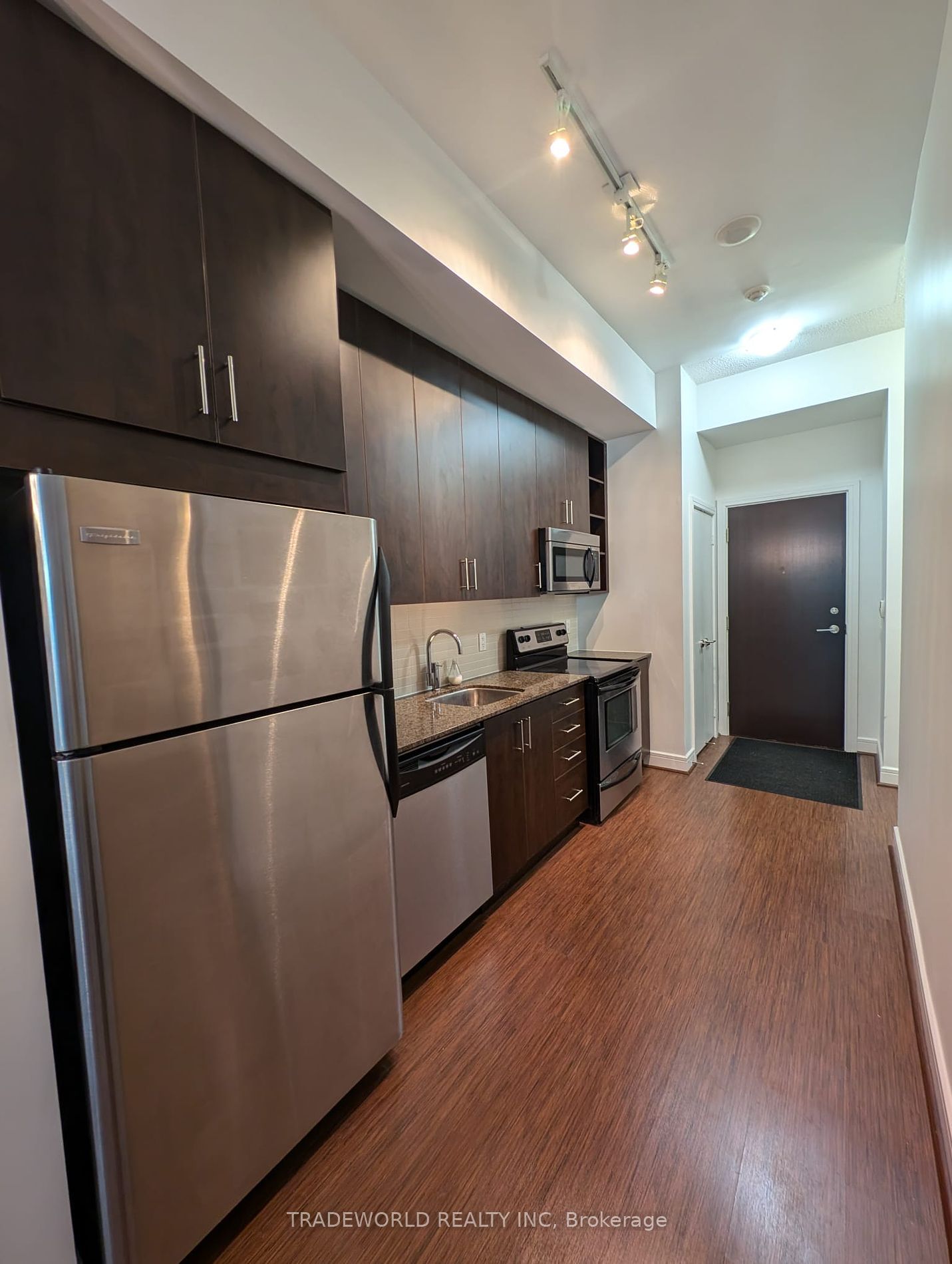 112 George St, unit 502 for rent - image #4