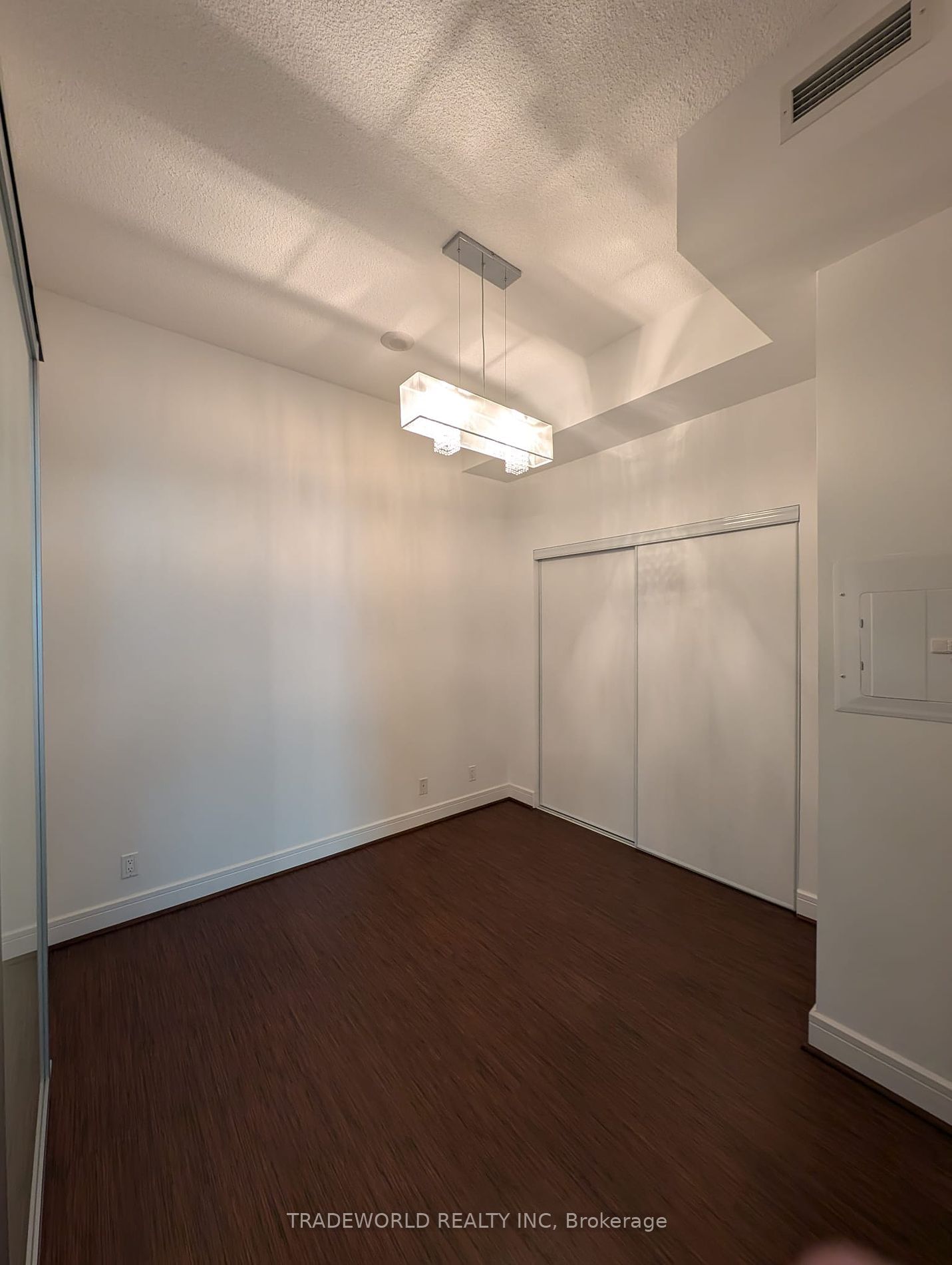 112 George St, unit 502 for rent - image #7