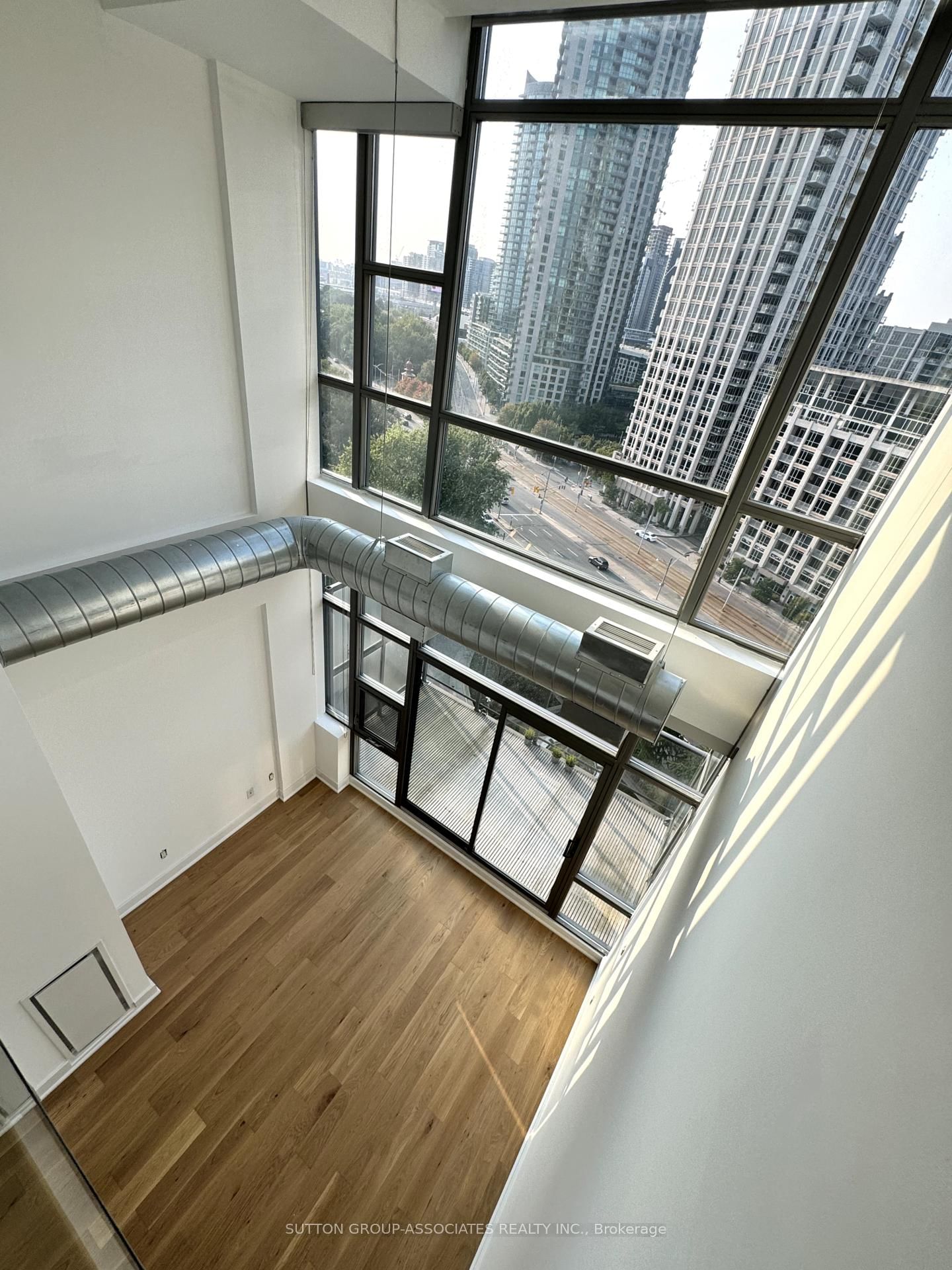 637 Lake Shore Blvd W, unit 815 for rent - image #6