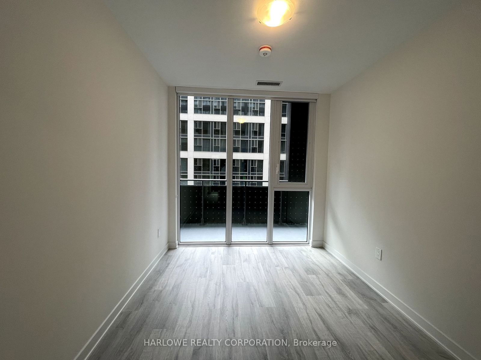 60 Princess St, unit 204 SE for rent