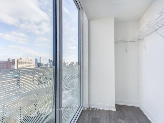 181 Dundas St E, unit 3511 for rent - image #3