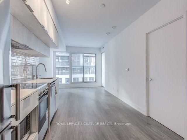 181 Dundas St E, unit 3511 for rent