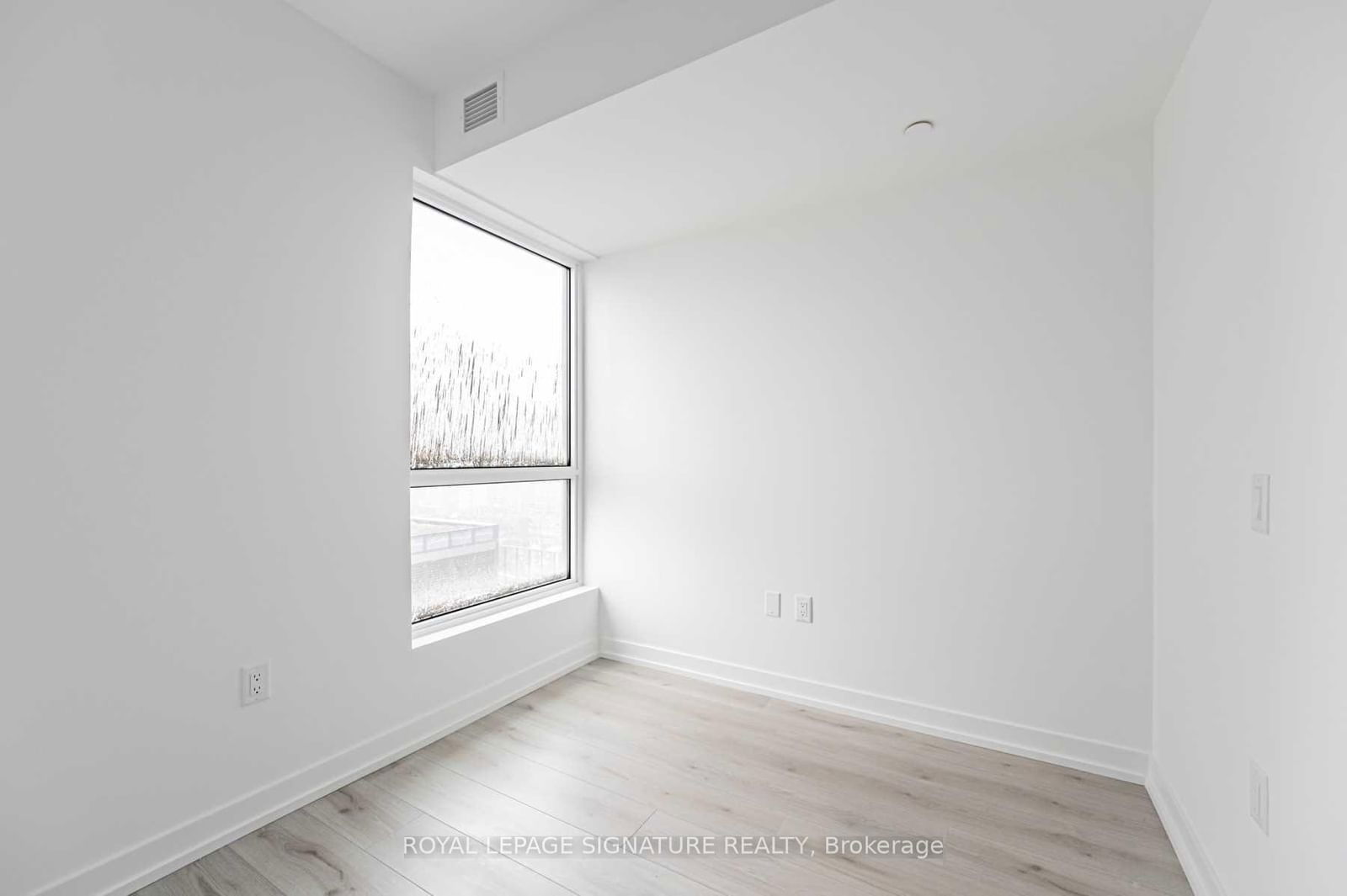 395 Bloor St E, unit 1201 for rent