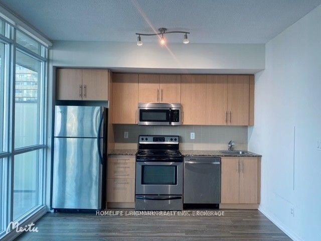 65 Bremner Blvd, unit 3911 for rent - image #4