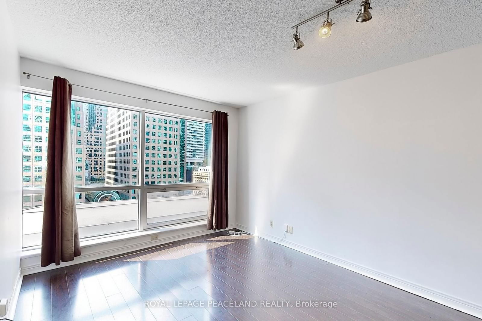 10 Queens Quay W, unit 1009 for sale - image #3