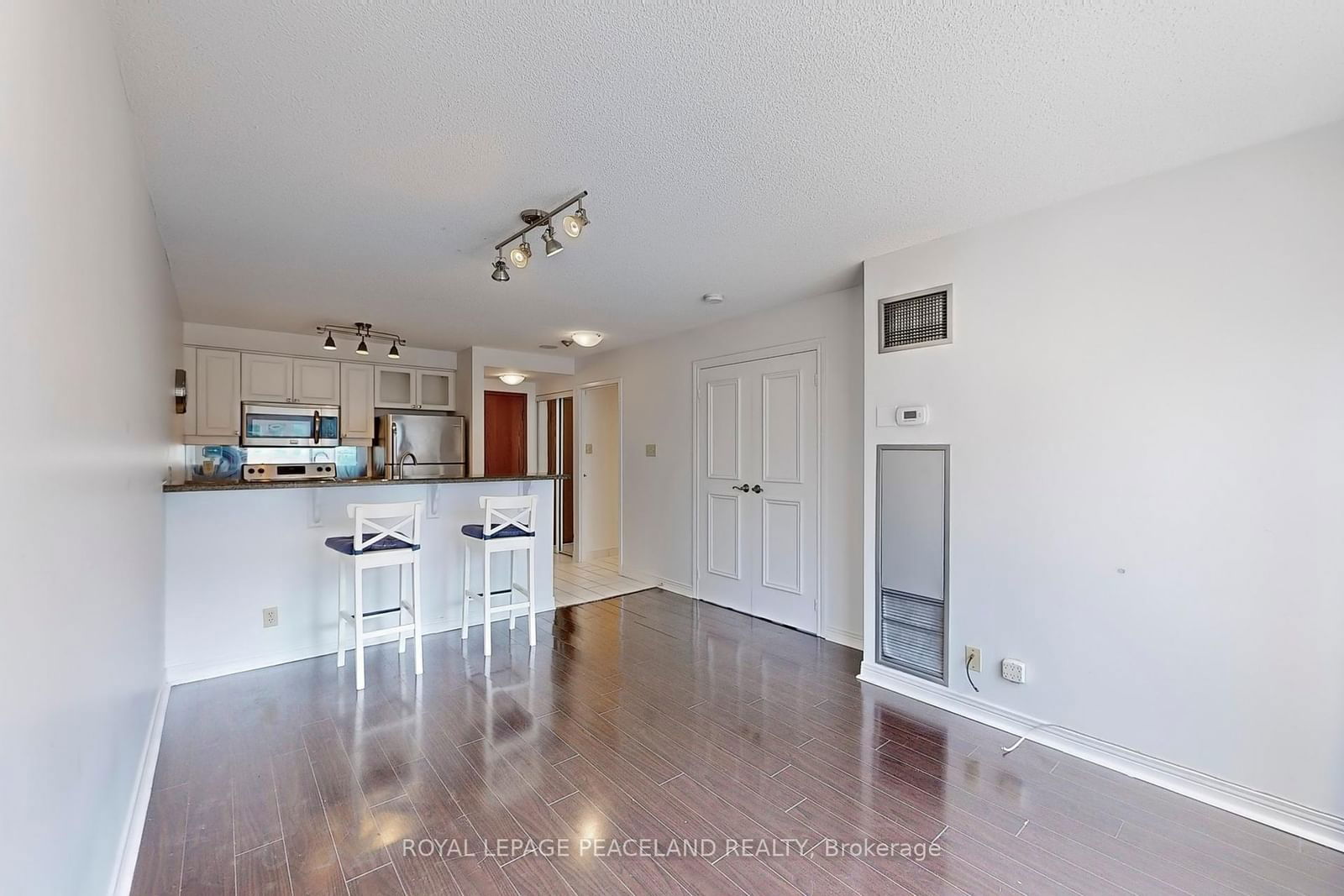 10 Queens Quay W, unit 1009 for rent - image #7