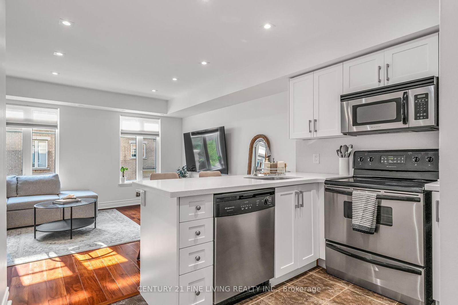 38 Western Battery Rd, unit 626 for sale