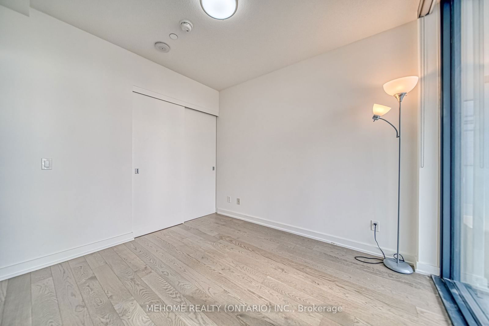 25 Richmond St E, unit 2109 for rent