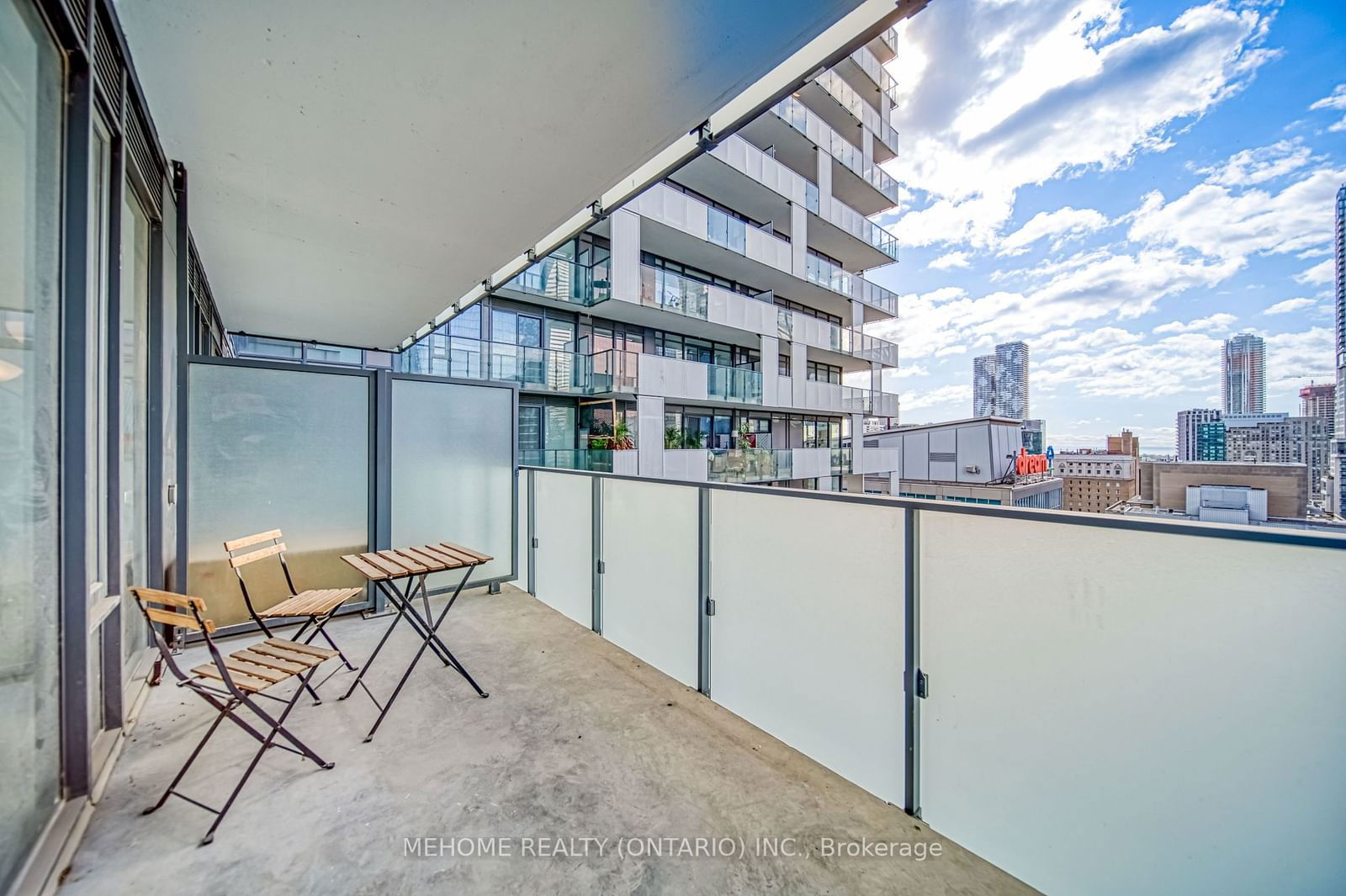 25 Richmond St E, unit 2109 for rent