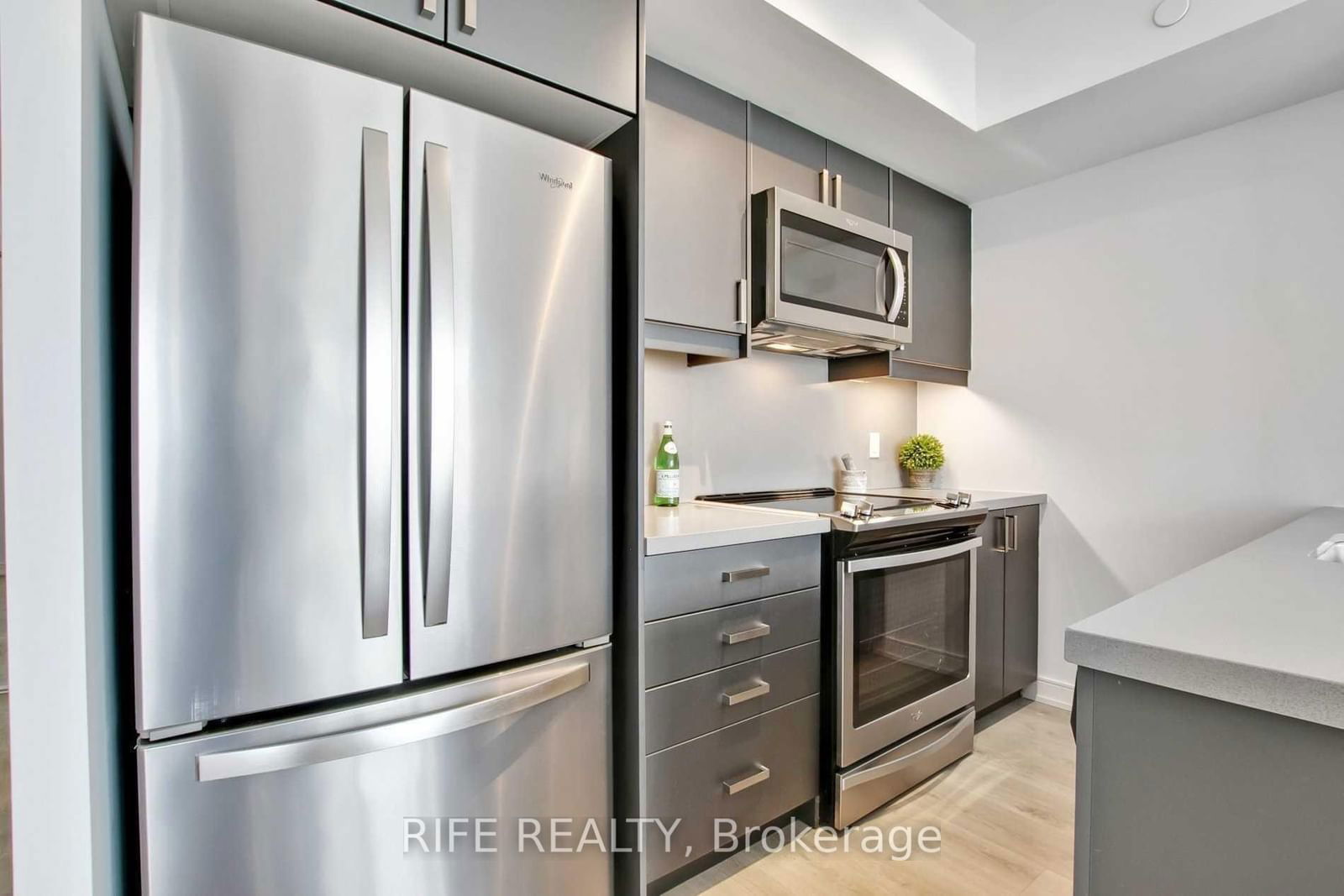 50 Wellesley St E, unit 2205 for sale - image #3