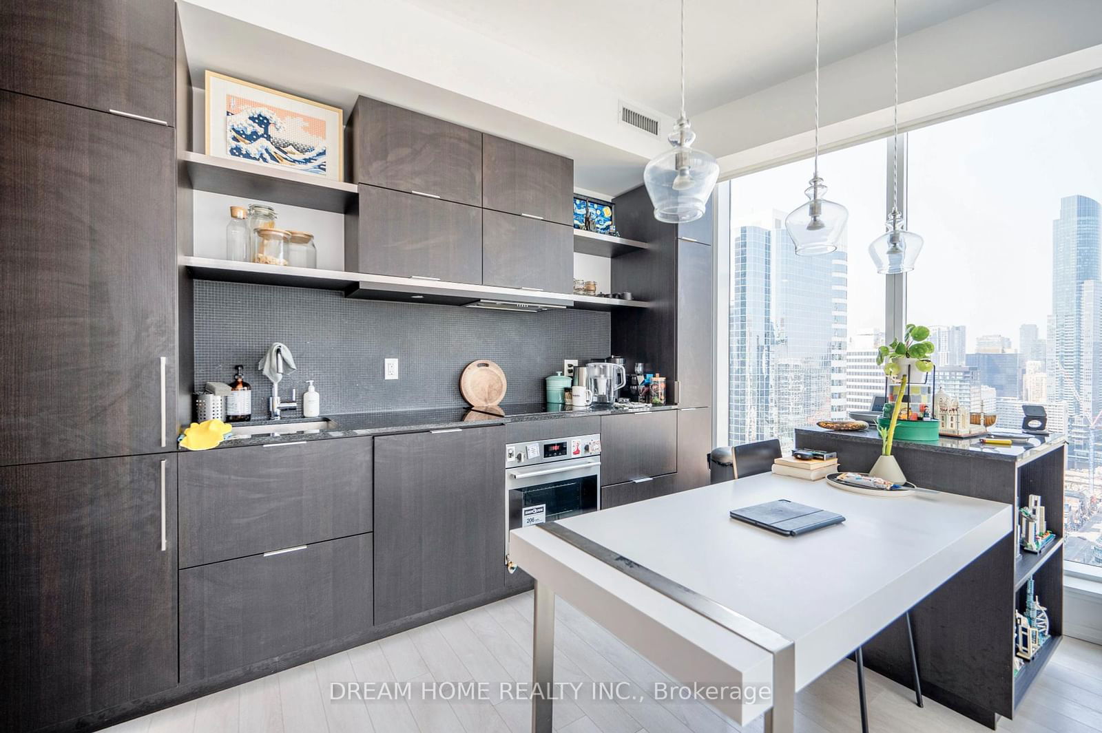 197 Yonge St, unit 3302 for rent - image #7