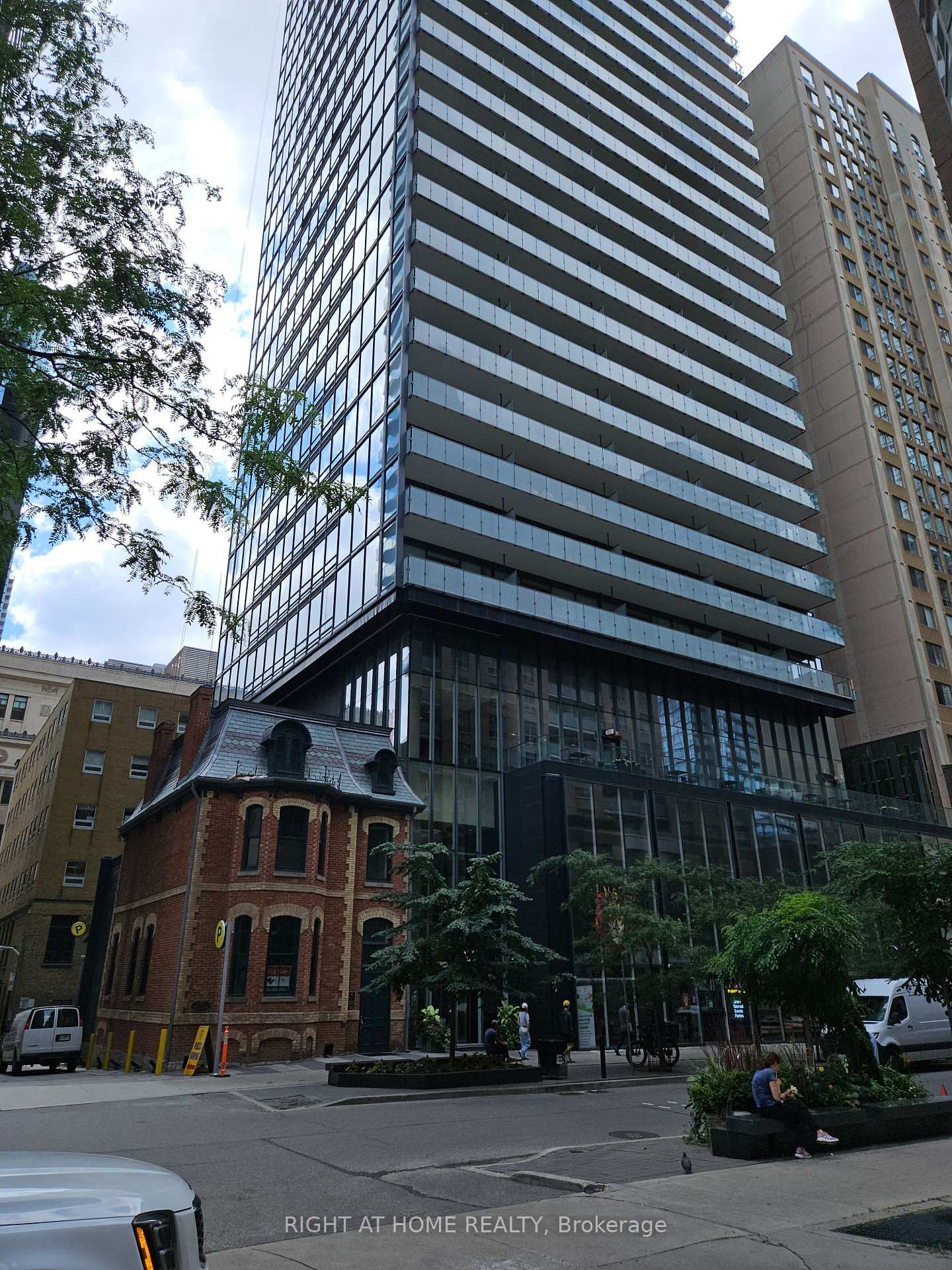 15 Grenville St, unit 2603 for sale - image #1