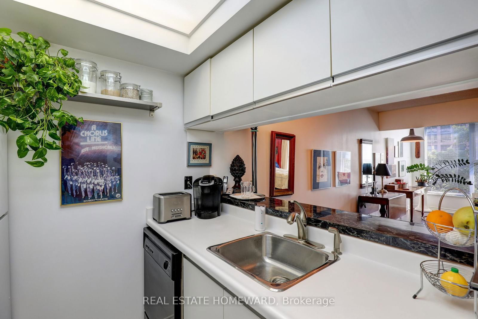 222 The Esplanade, unit 422 for sale - image #4