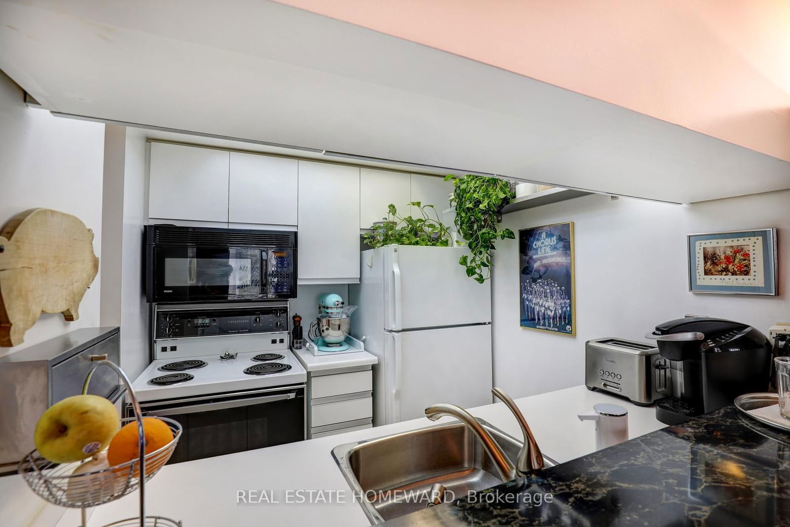 222 The Esplanade, unit 422 for sale