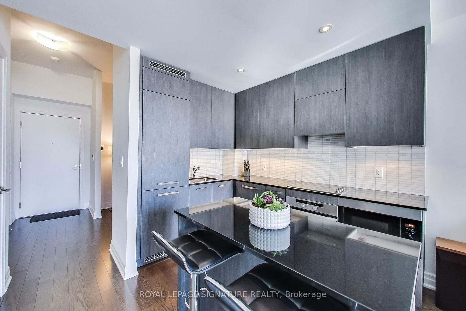 8 The Esplanade, unit 1104 for sale - image #9