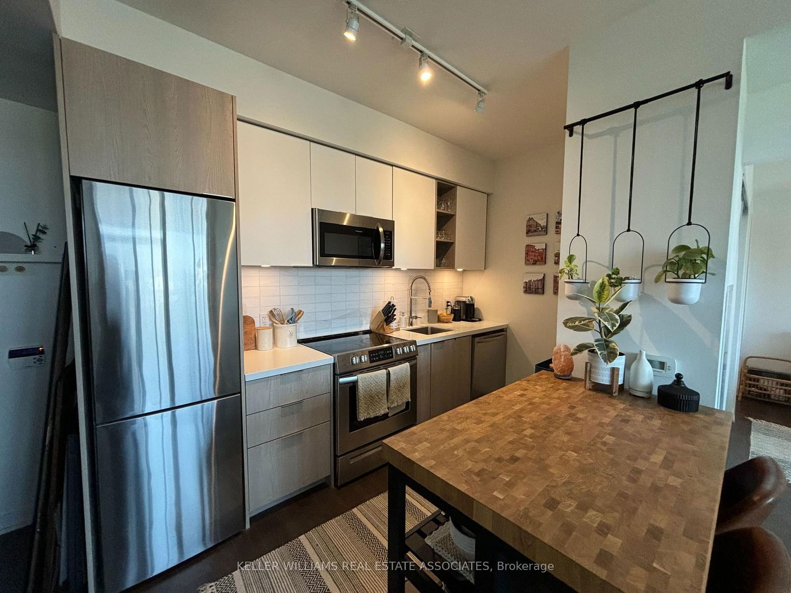 30 Ordnance St, unit 1108 for rent - image #12