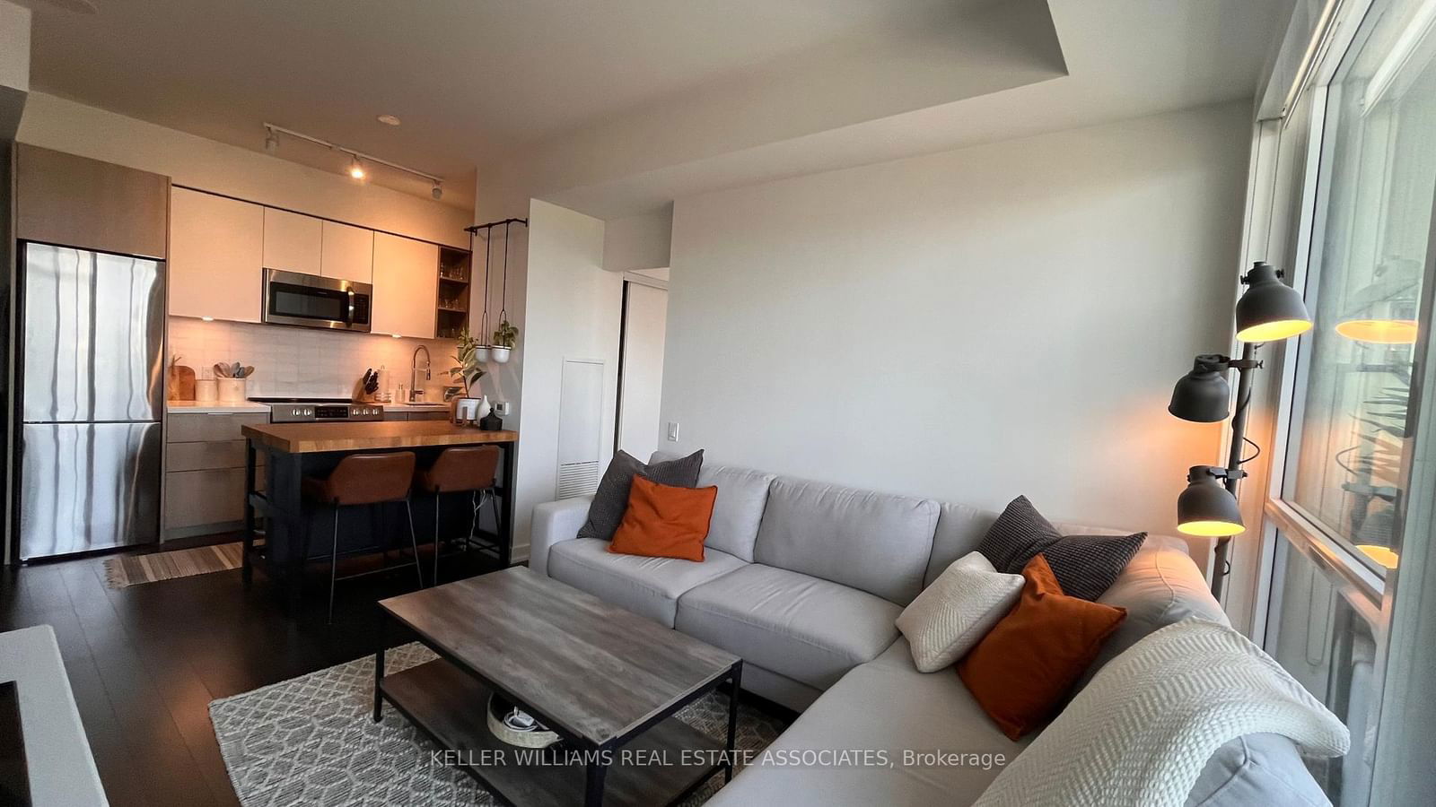 30 Ordnance St, unit 1108 for rent - image #8