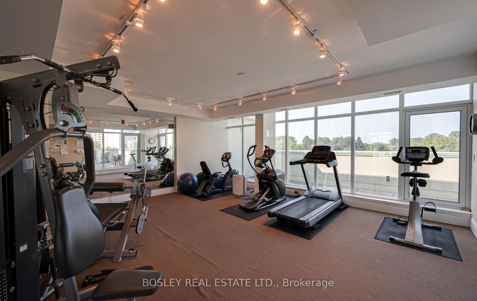 650 Mt Pleasant Rd, unit 407 for sale - image #31