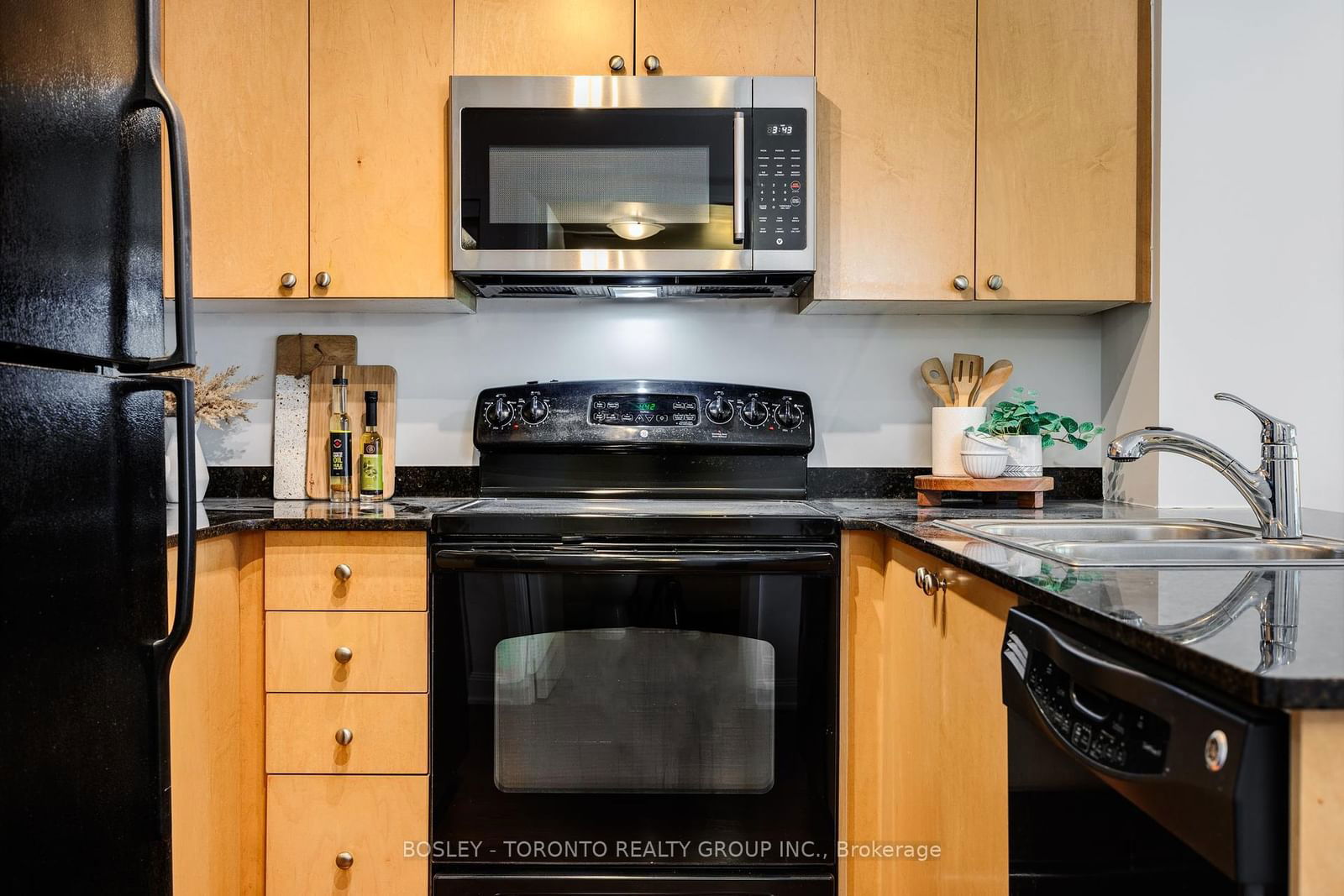 2191 Yonge St, unit 1204 for sale - image #10