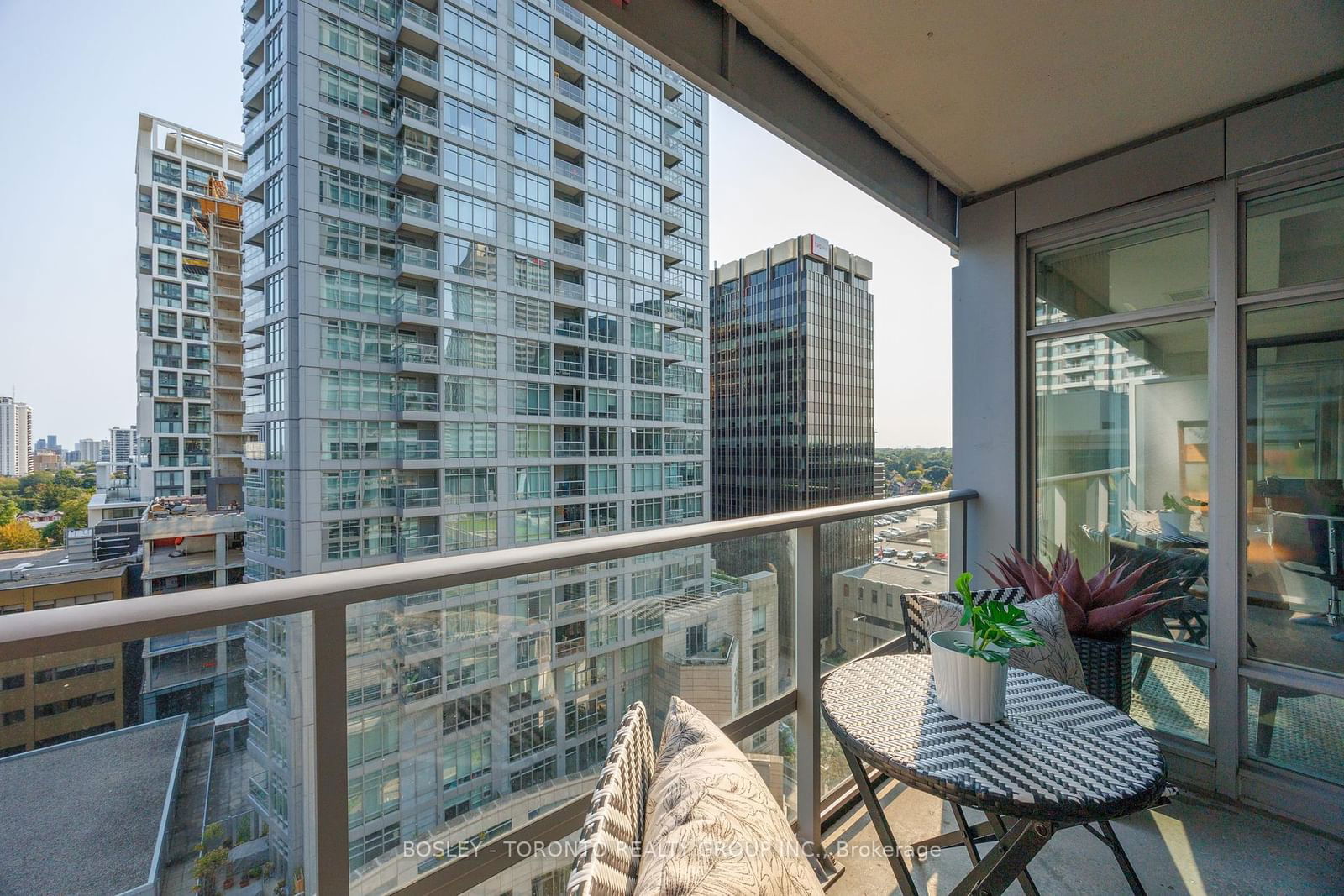 2191 Yonge St, unit 1204 for sale - image #23