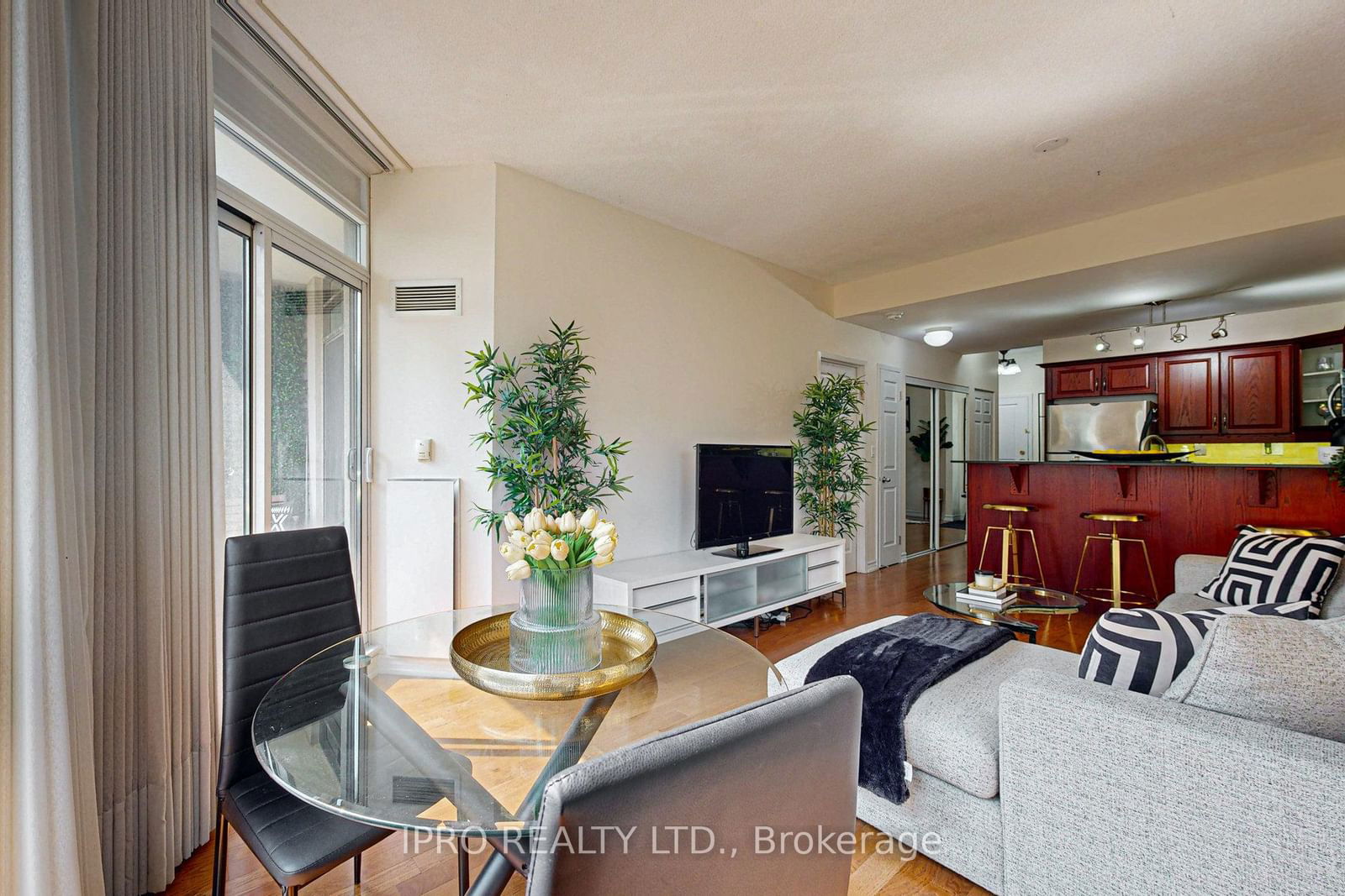 4200 Bathurst St, unit 203 for sale - image #17