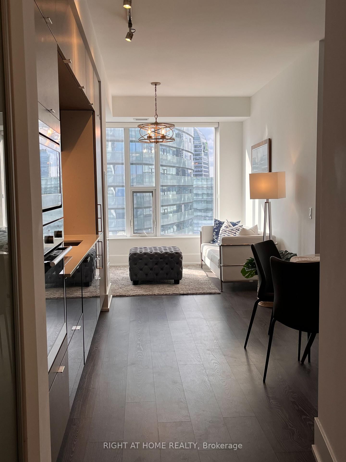 10 York St, unit 5112 for rent - image #6