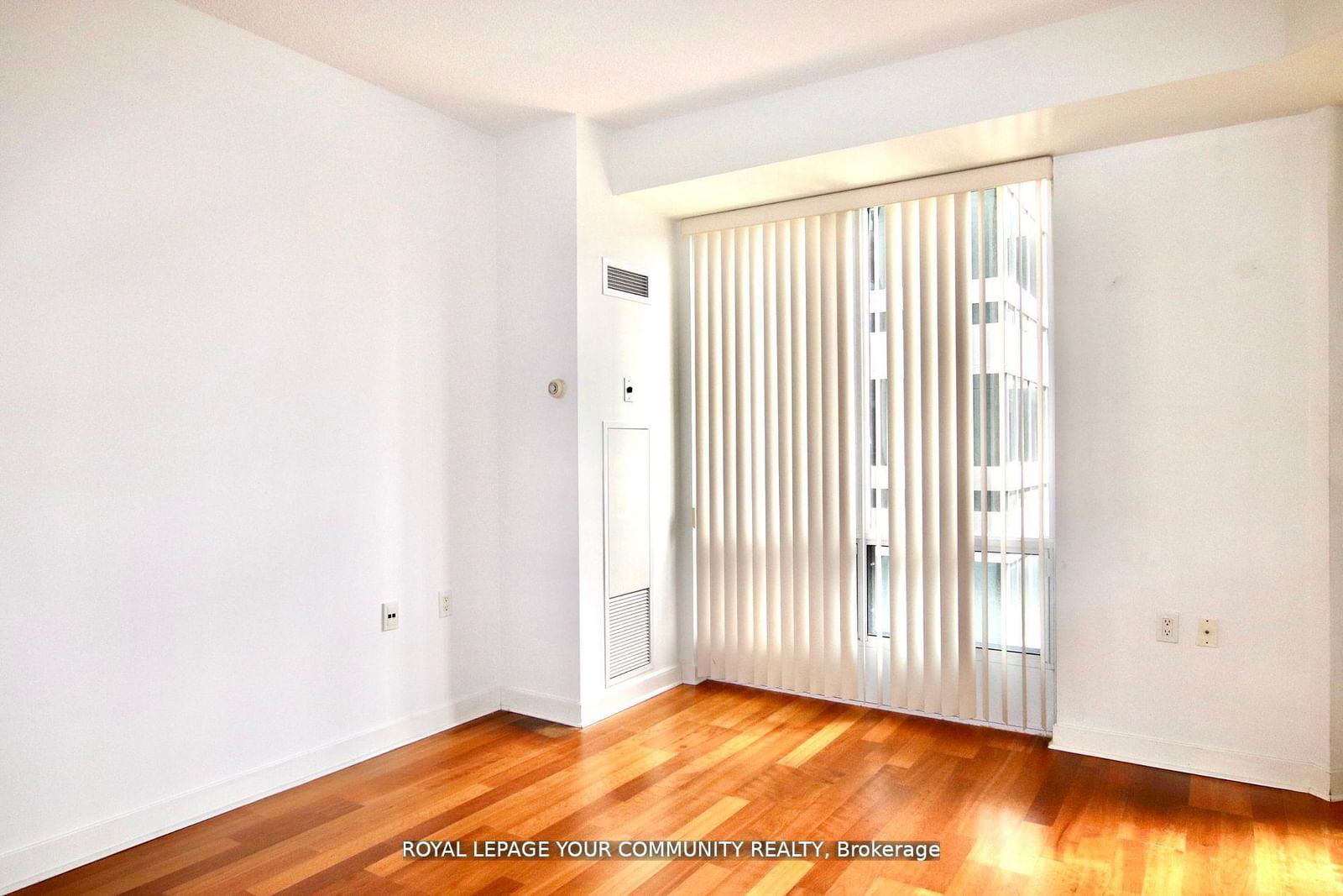 85 Bloor St E, unit 909 for sale - image #4