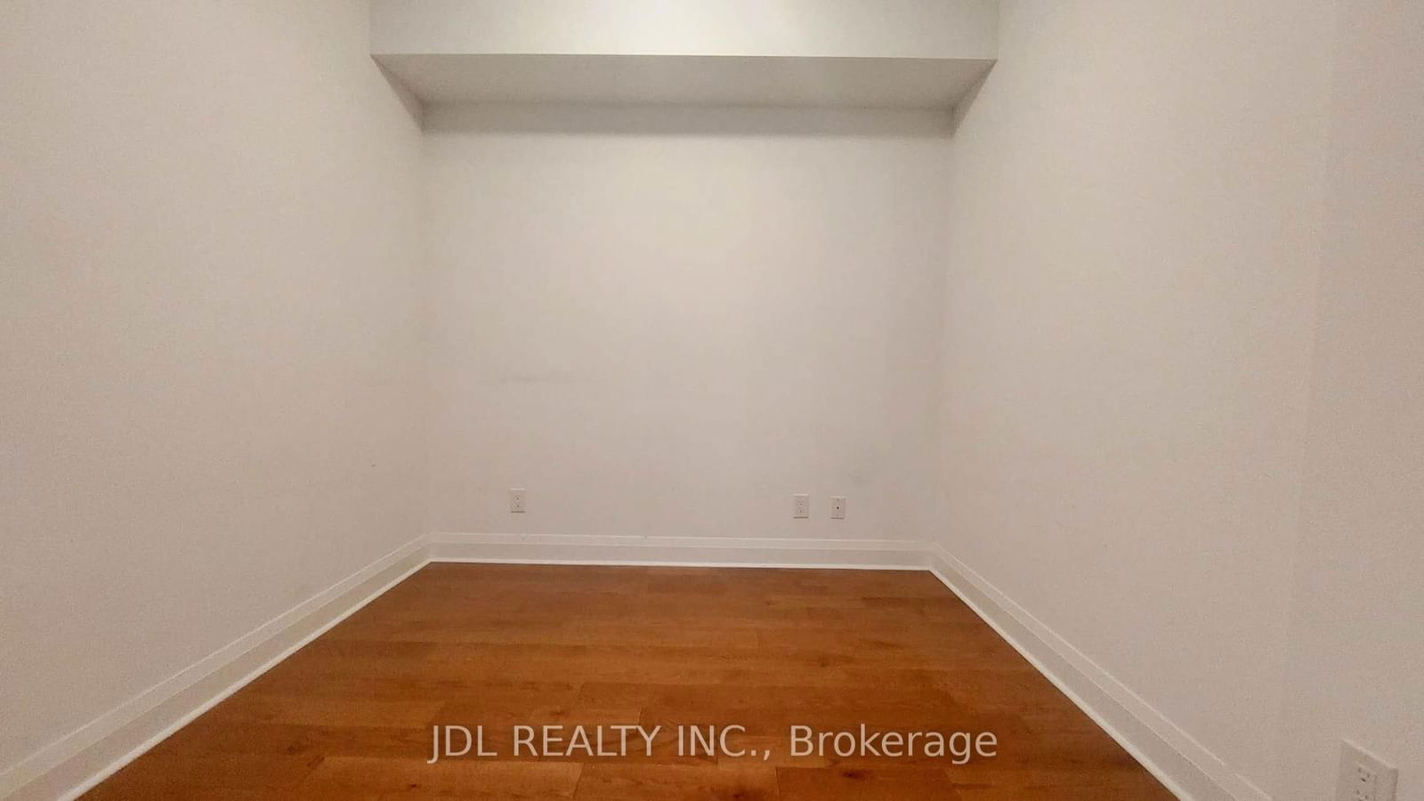 1080 Bay St, unit 2306 for rent - image #3