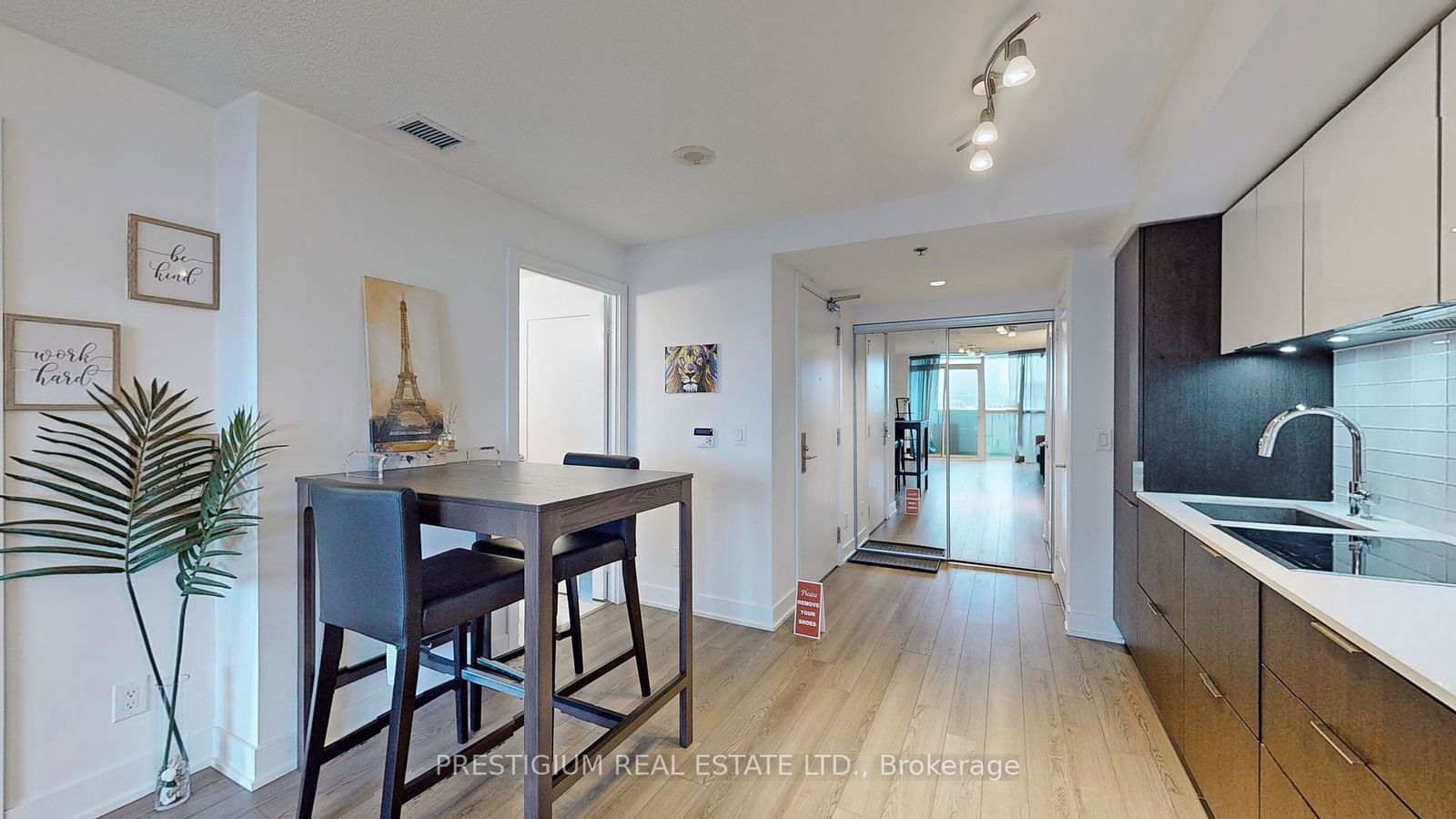 318 Richmond St W, unit 905 for sale - image #5