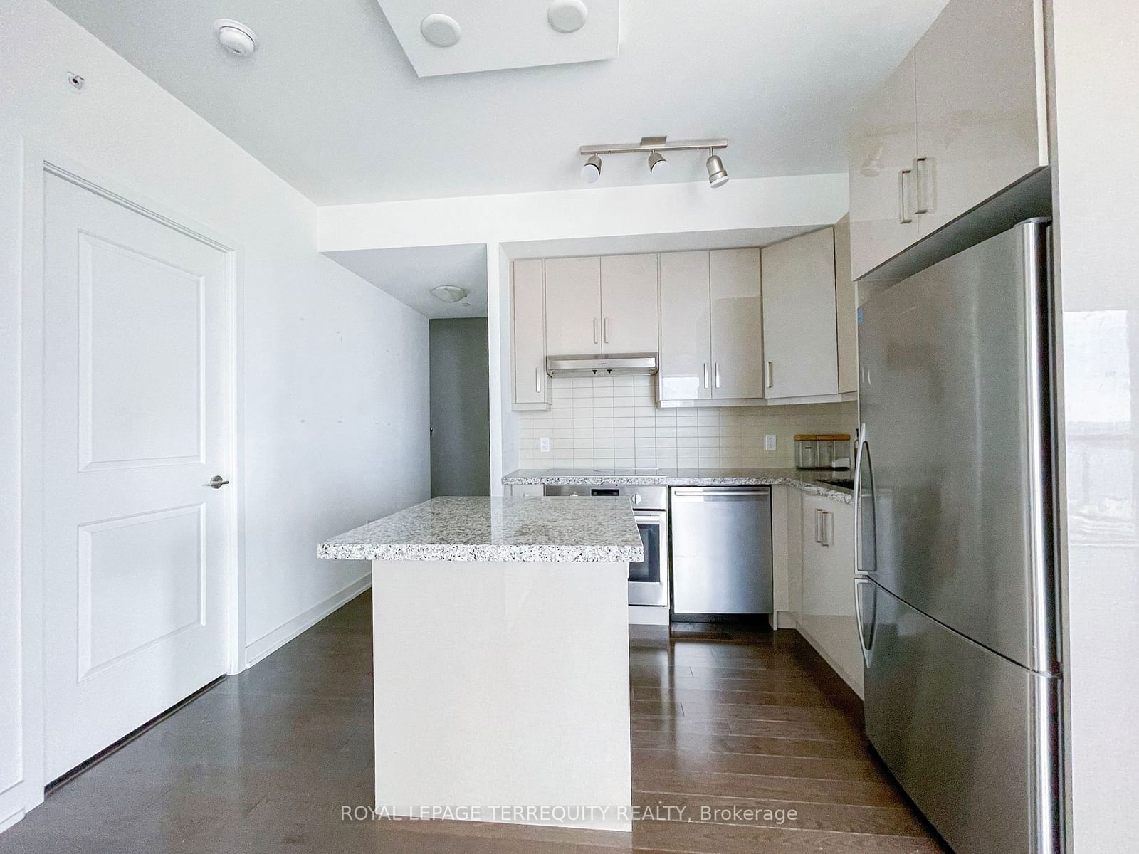 1 The Esplanade Dr, unit 2608 for rent - image #3