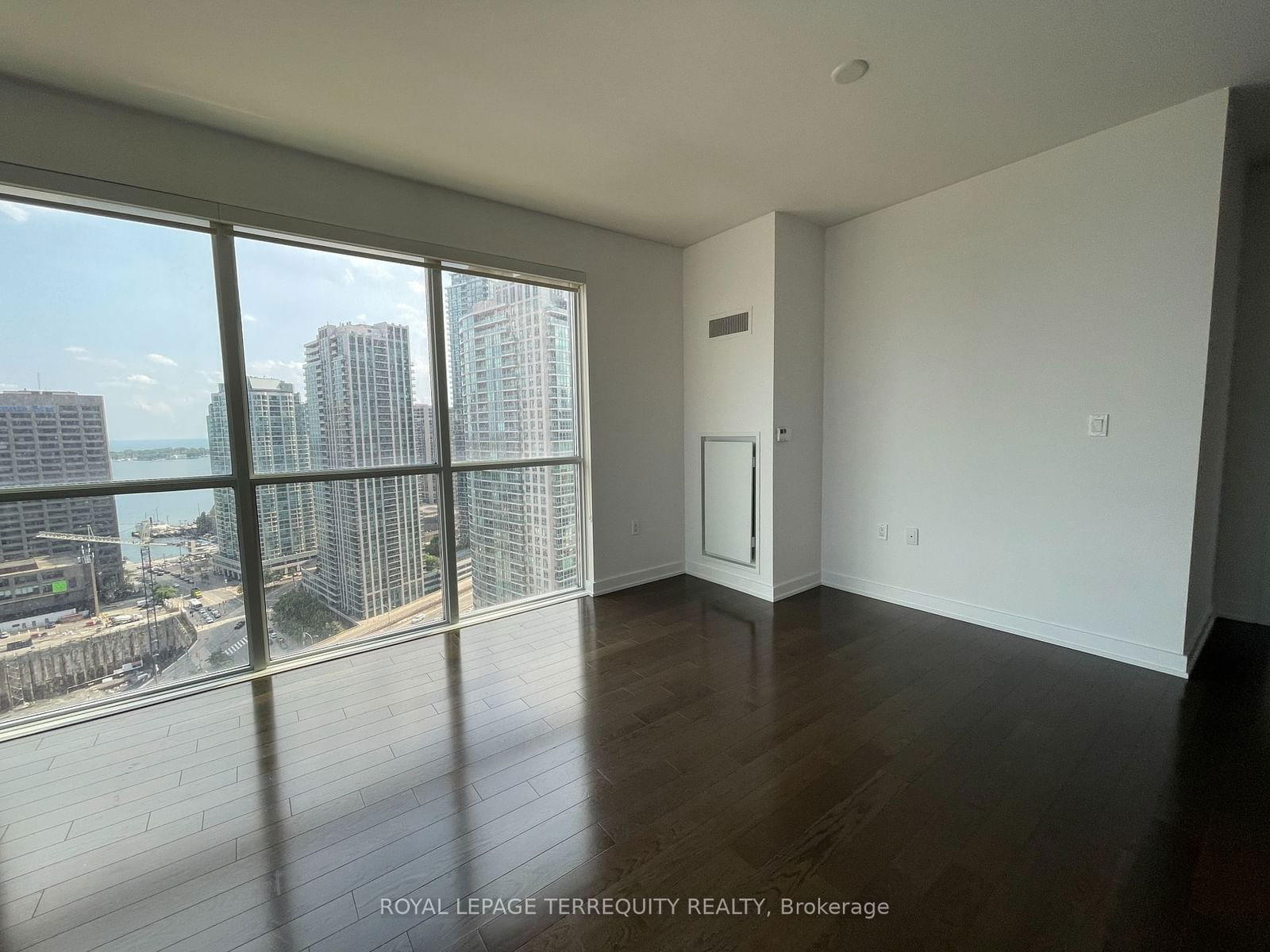 1 The Esplanade Dr, unit 2608 for rent - image #5