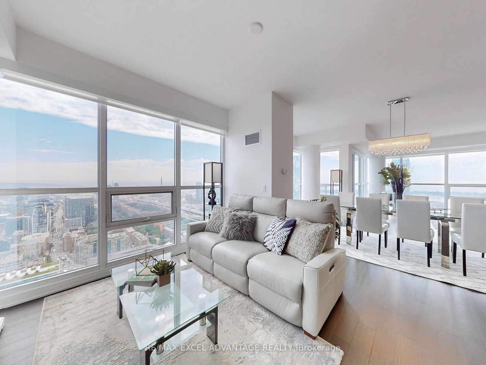 88 Scott St, unit 4806 for sale - image #3