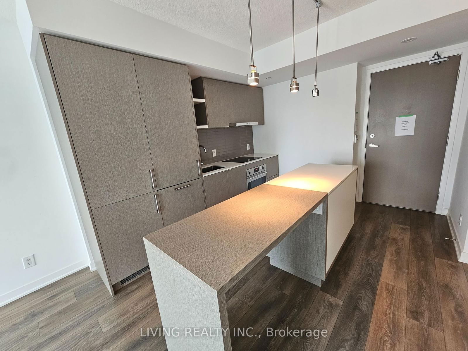 100 Harbour St, unit 4303 for rent - image #2