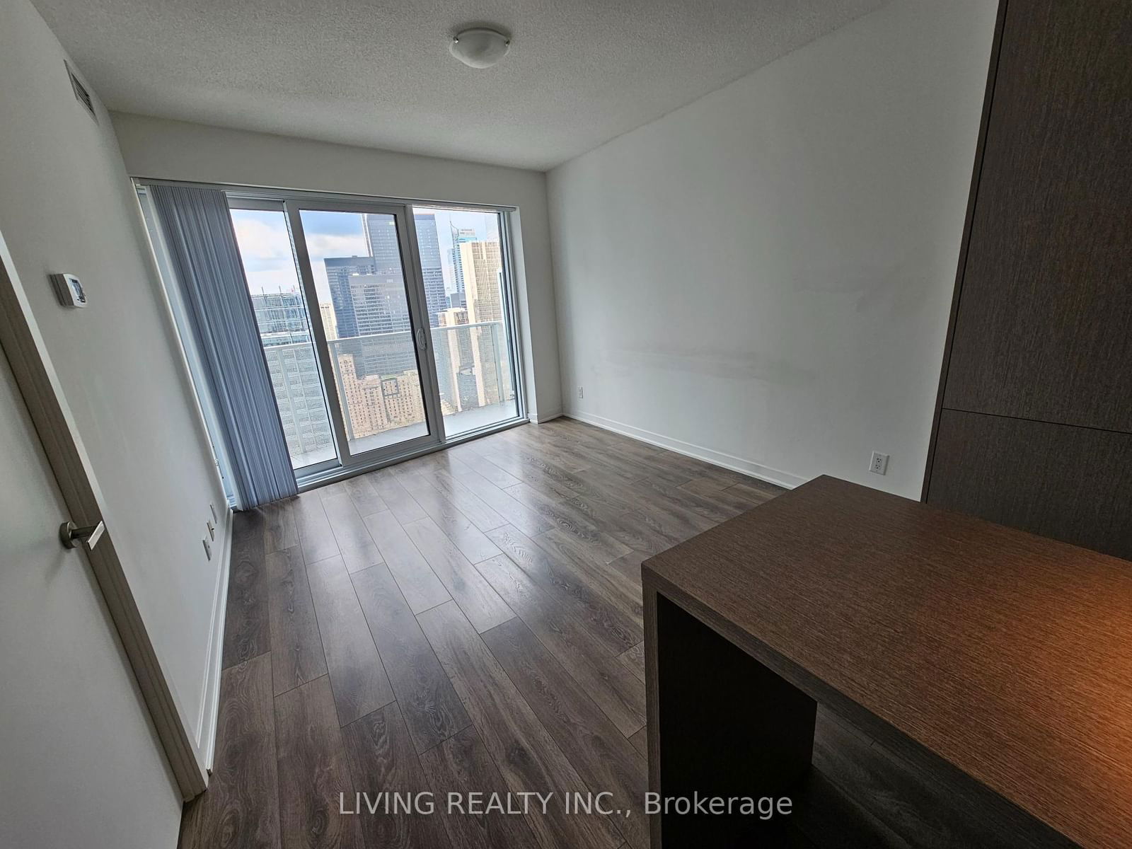 100 Harbour St, unit 4303 for rent - image #3