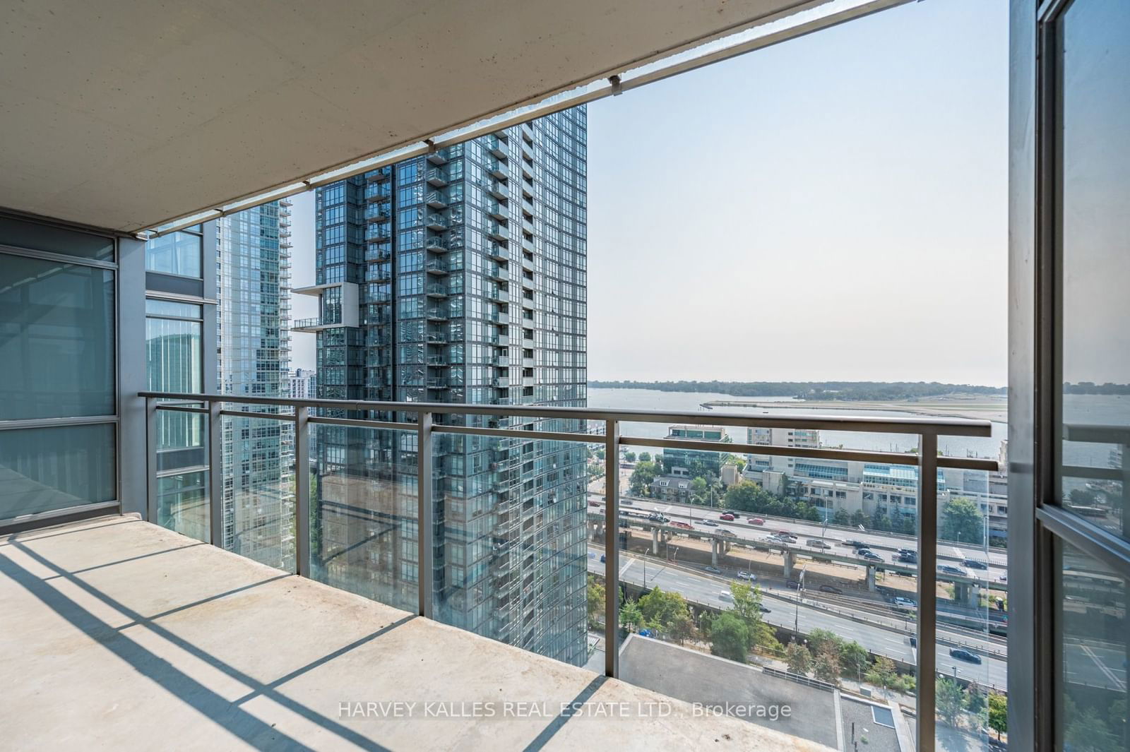 15 Fort York Blvd, unit 2311 for sale - image #24