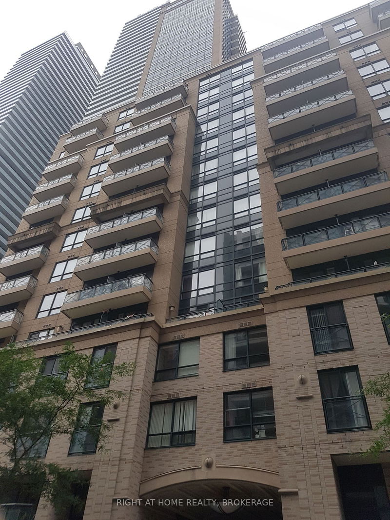 35 Hayden St, unit 903 for rent - image #1