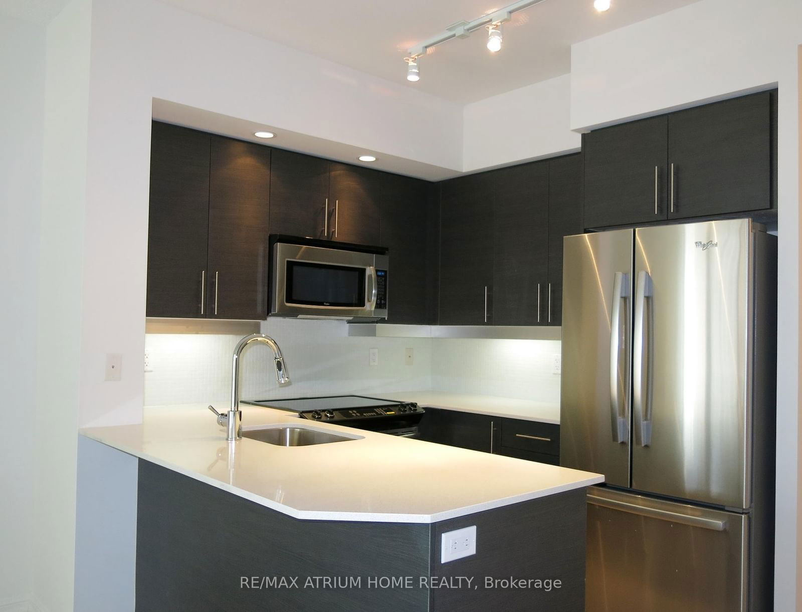 65 East Liberty St, unit 1509 for rent - image #2