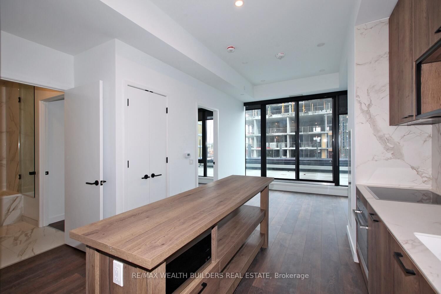 505 Richmond St W, unit 410 for rent - image #4