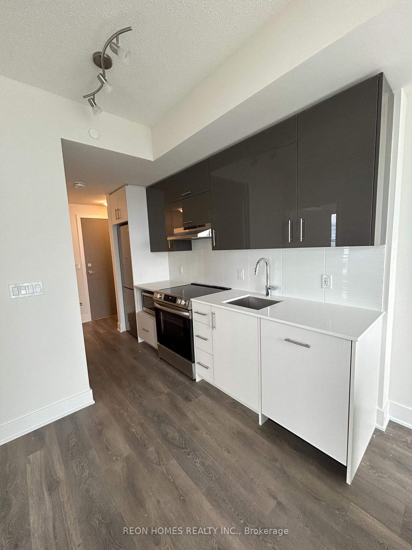 188 Fairview Mall Dr, unit 2602 for sale - image #8